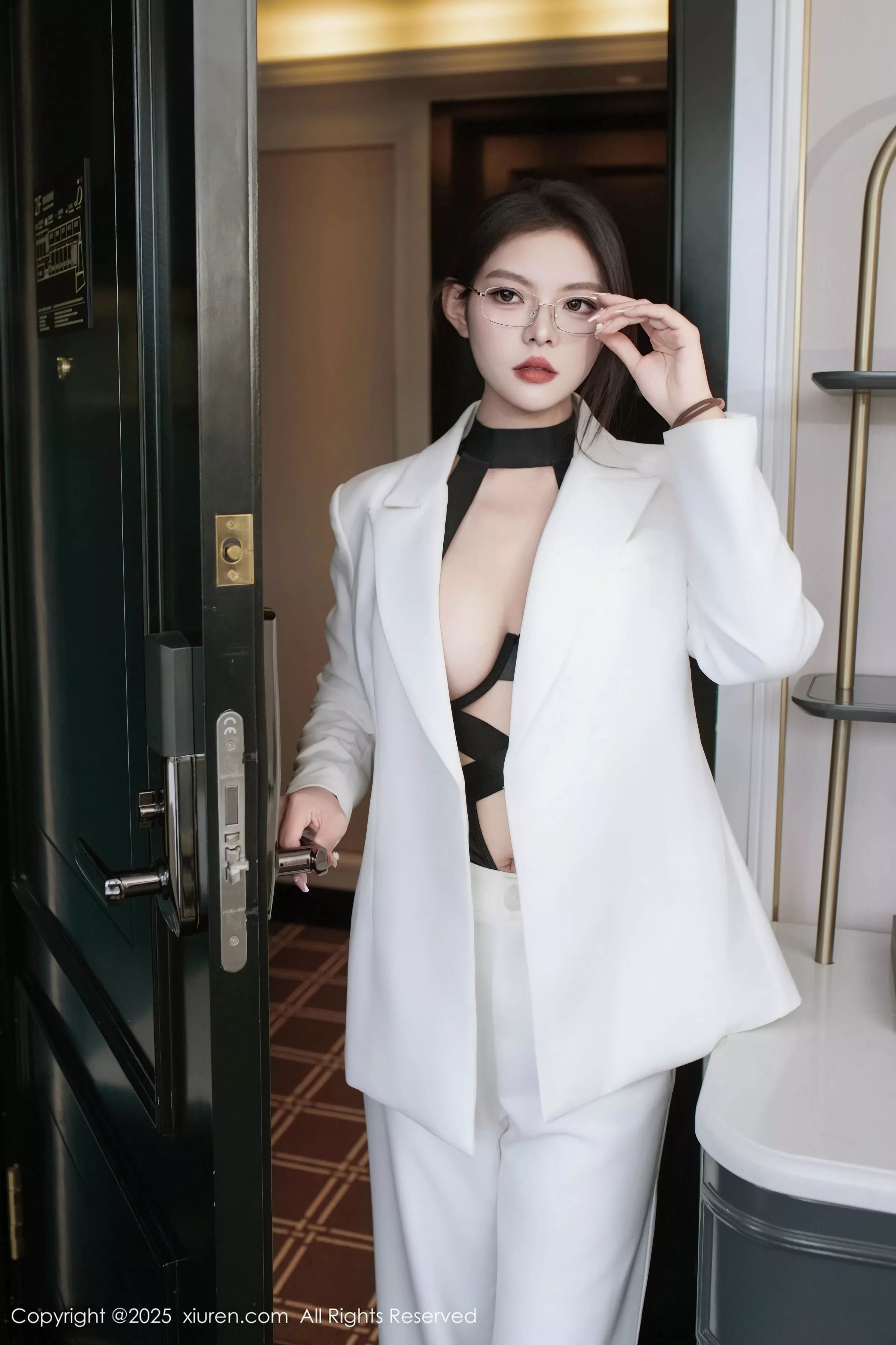[XiuRen秀人网]第10464期冬安写真 [94P]-001