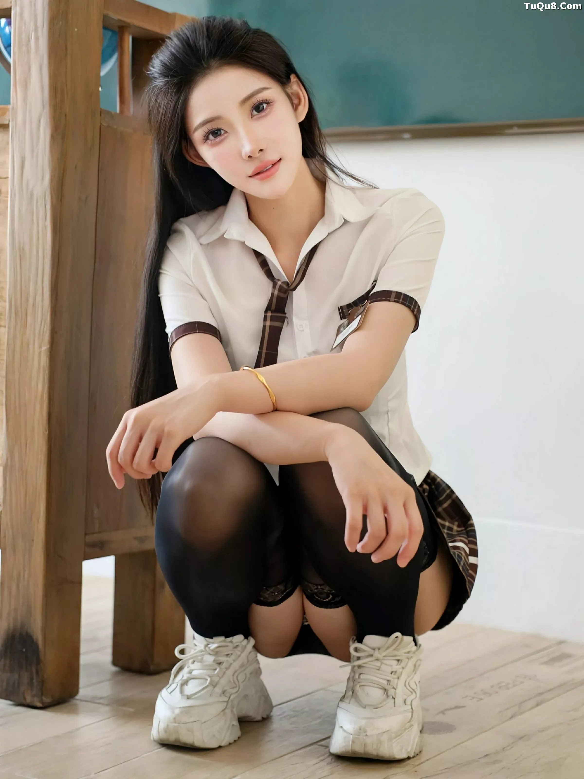 [XiuRen秀人网]第10512期梨霜儿写真 [81P]-002