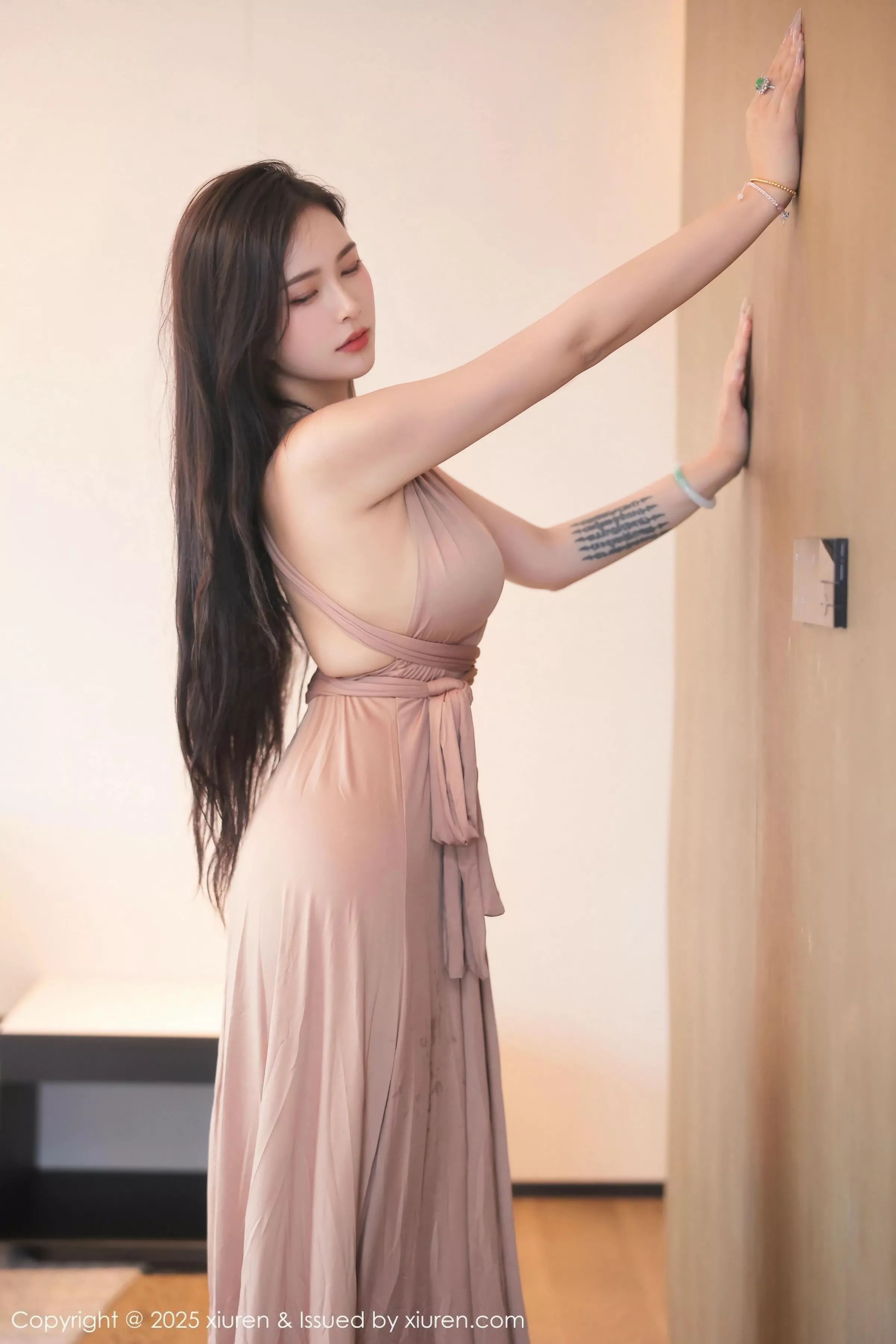 [XiuRen秀人网]第10432期娜比写真 [87P]-003