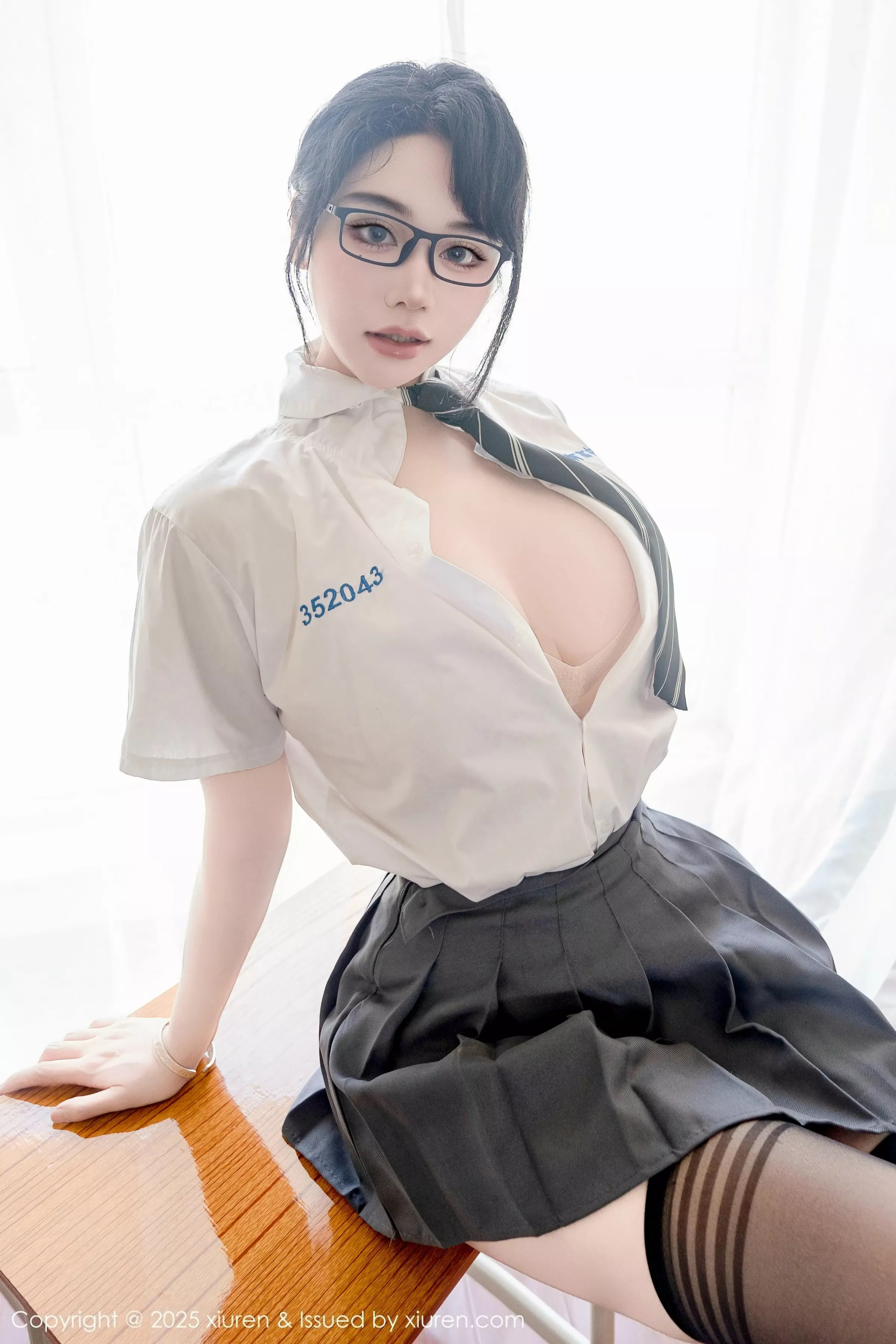 [XiuRen秀人网]第10530期汐汐爱吃草莓写真 [85P]-018