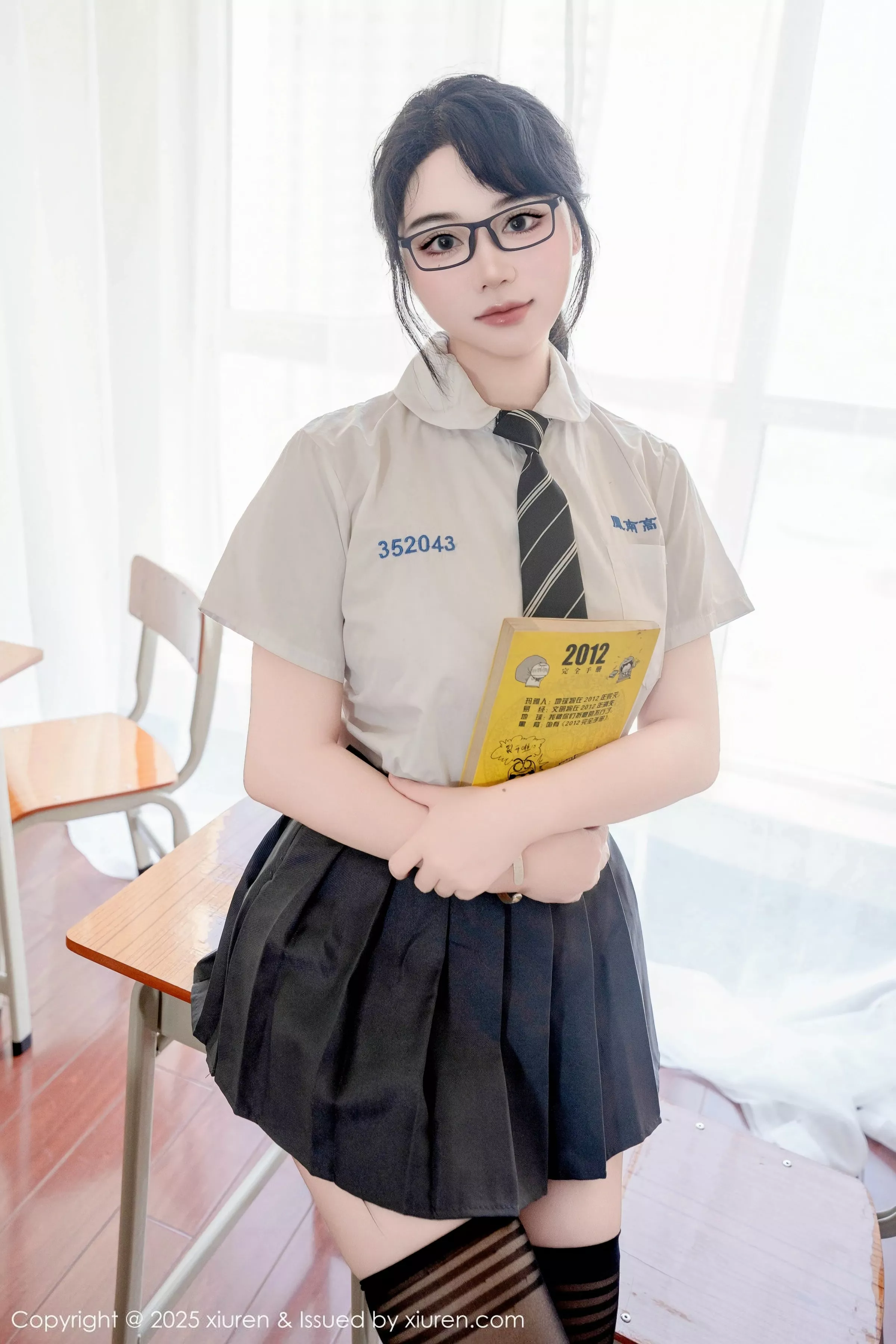 [XiuRen秀人网]第10530期汐汐爱吃草莓写真 [85P]-009