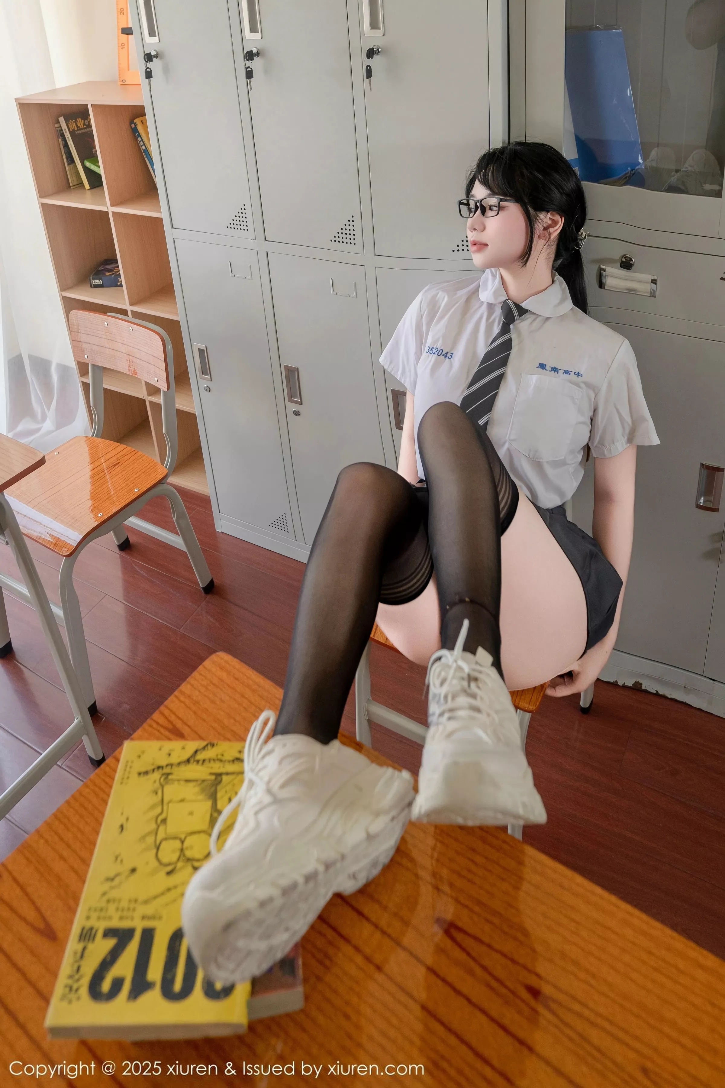 [XiuRen秀人网]第10530期汐汐爱吃草莓写真 [85P]-010