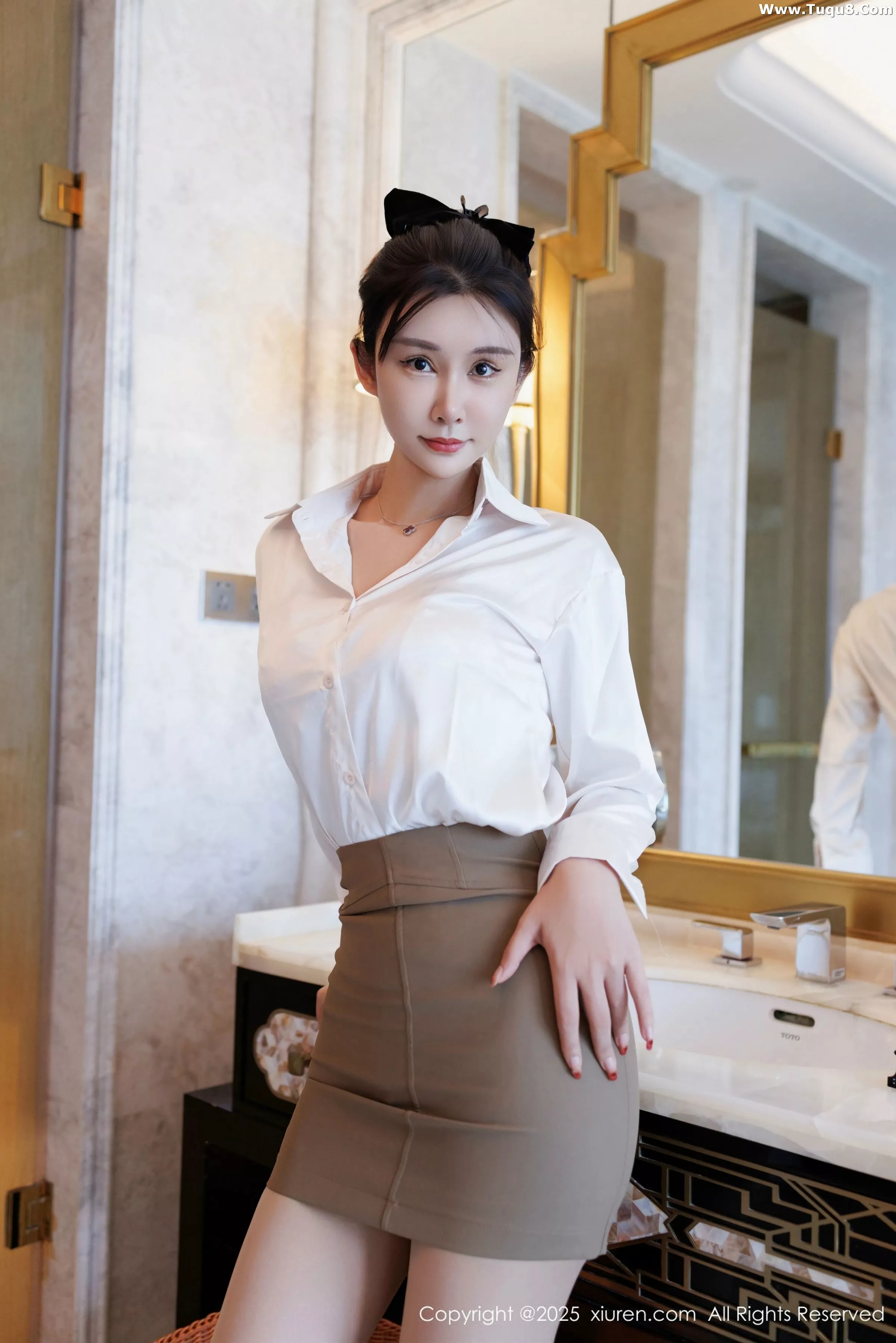 [XiuRen秀人网]第10543期艺艺写真 [49P]-002