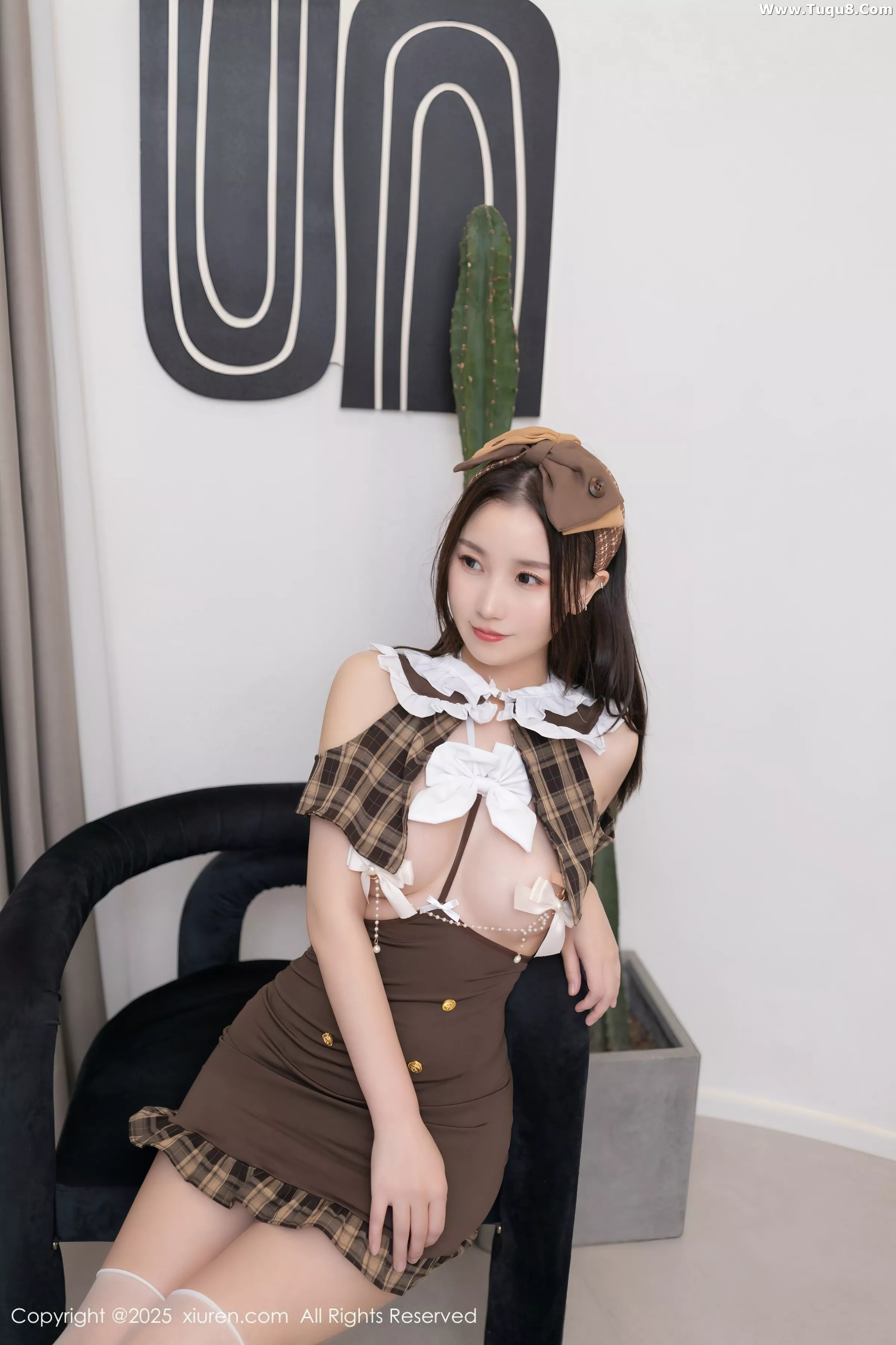 [XiuRen秀人网]第10554期杏子写真 [82P]-033