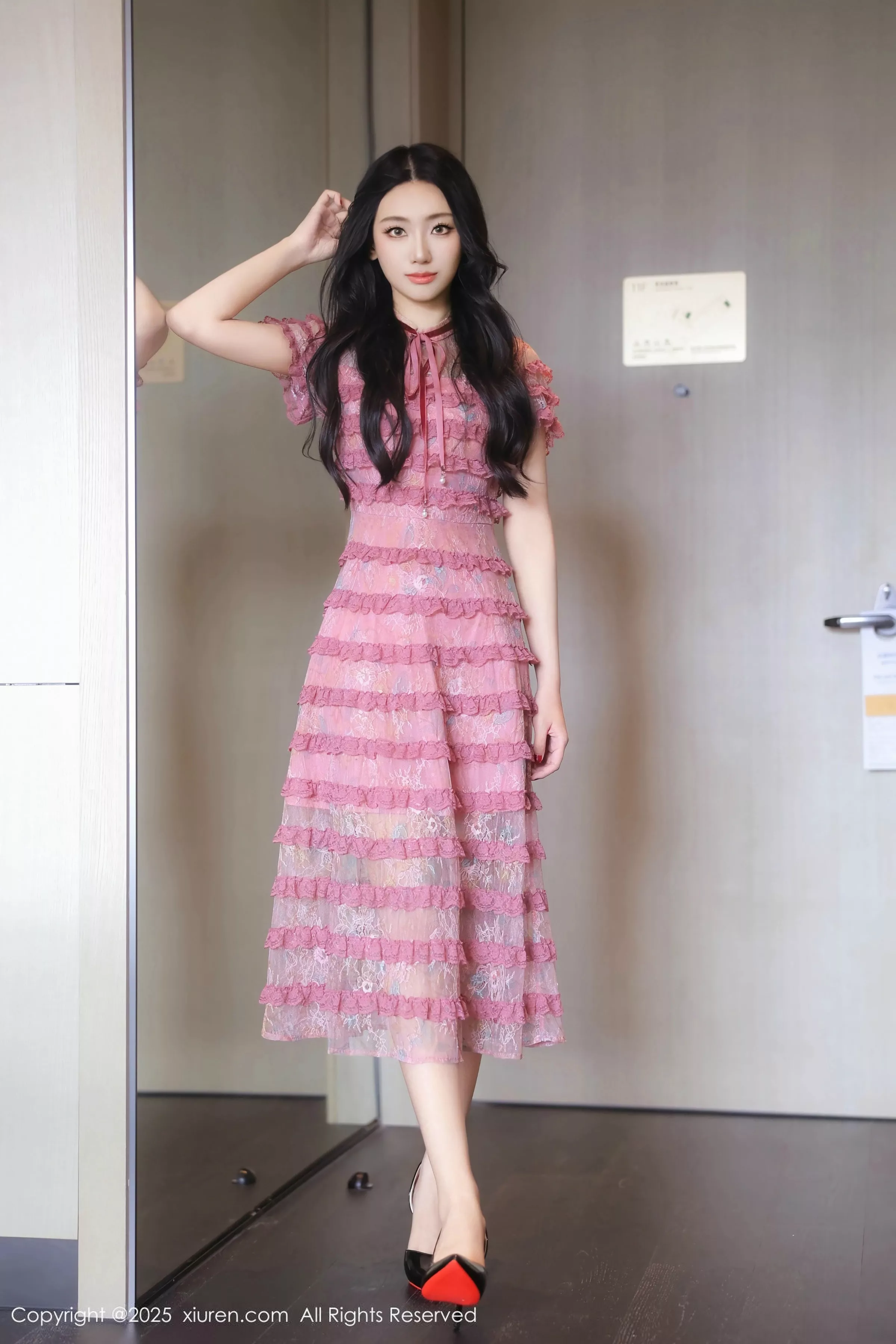 [XiuRen秀人网]第10459期桑宁写真 [77P]-001