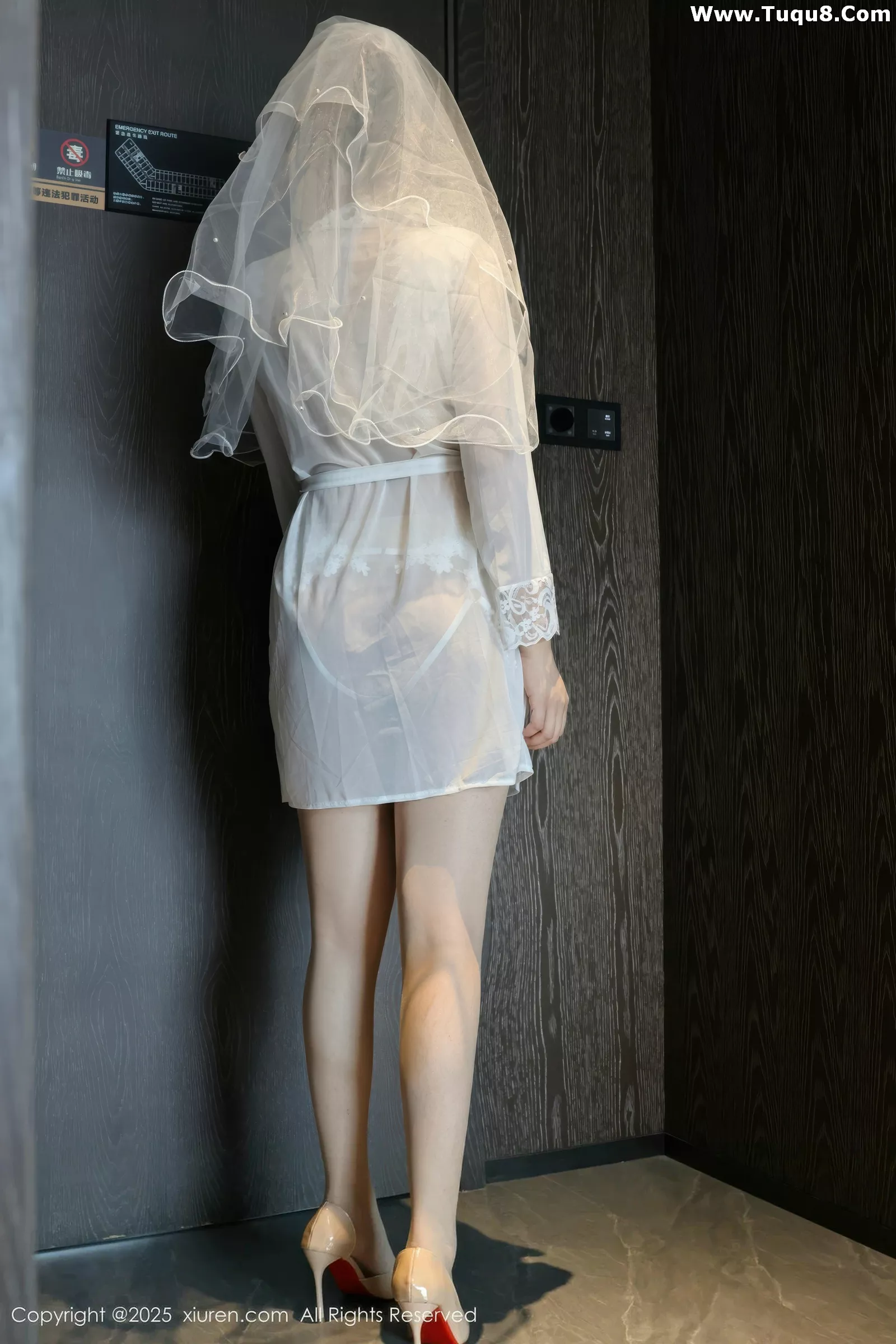 [XiuRen秀人网]第10559期糯梨子写真 [70P]-003