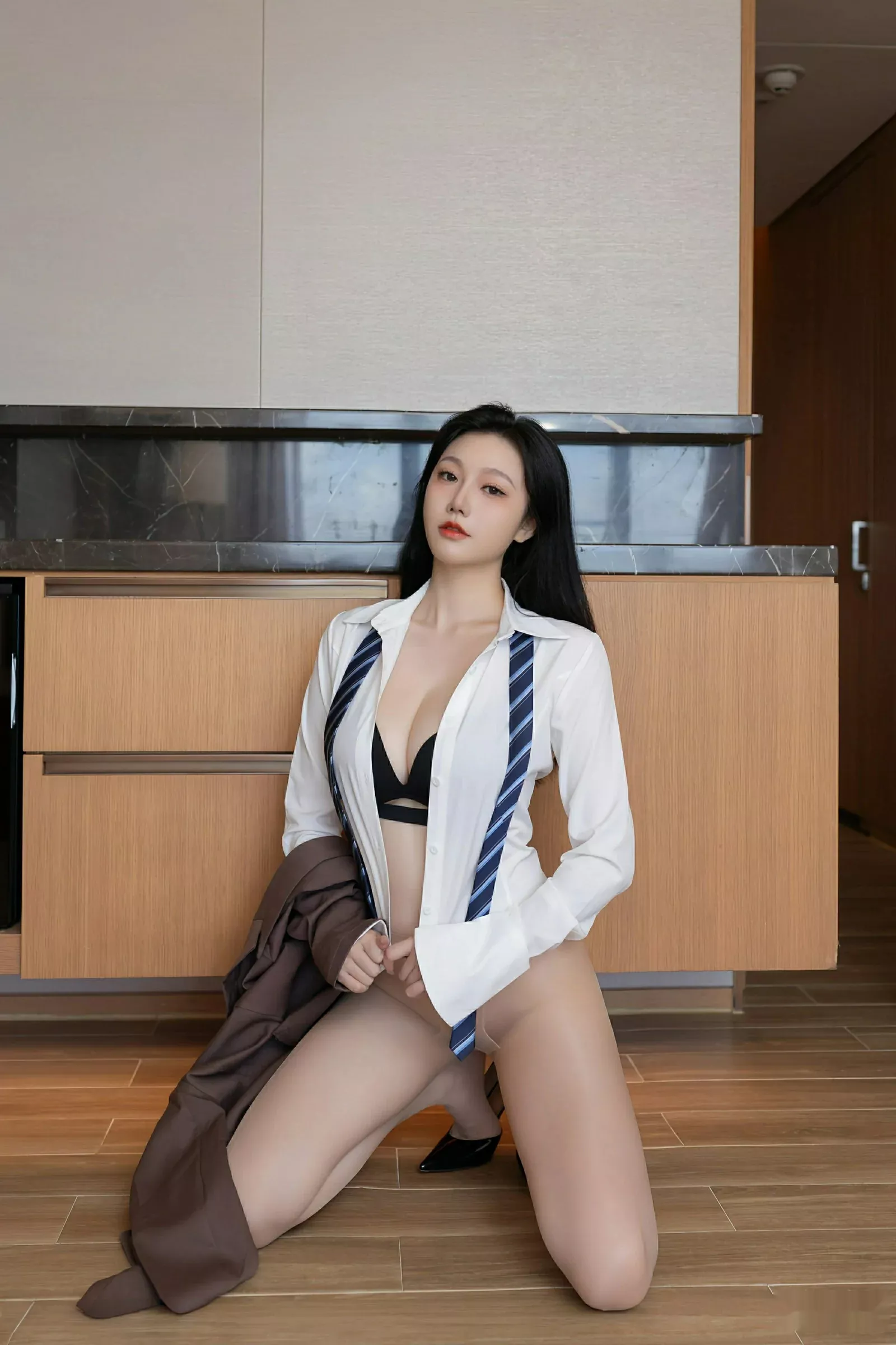 [XiuRen秀人网]第10571期安然写真 [80P]-048