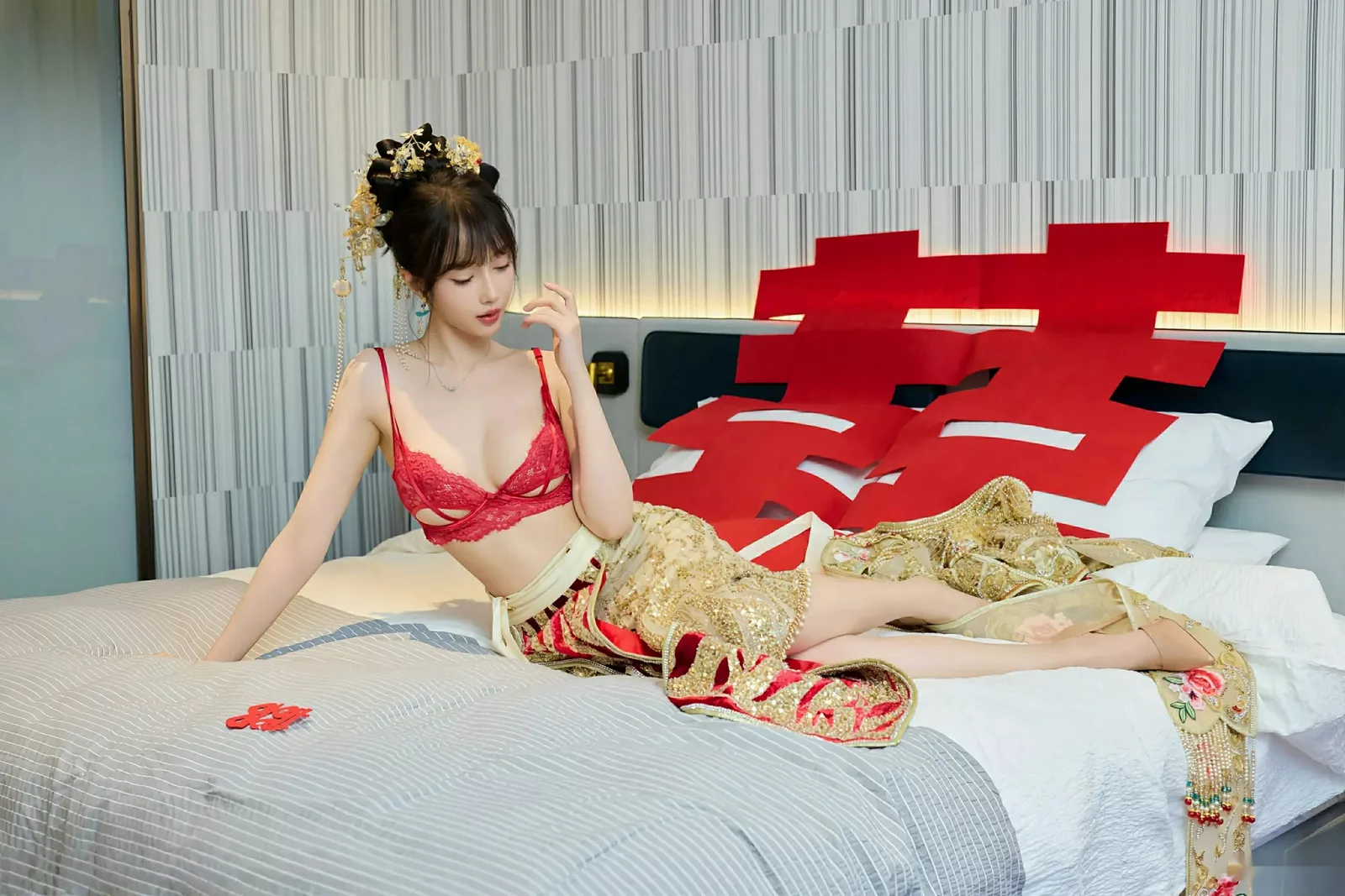 [XiuRen秀人网]第10567期玥儿玥写真 [72P]-024