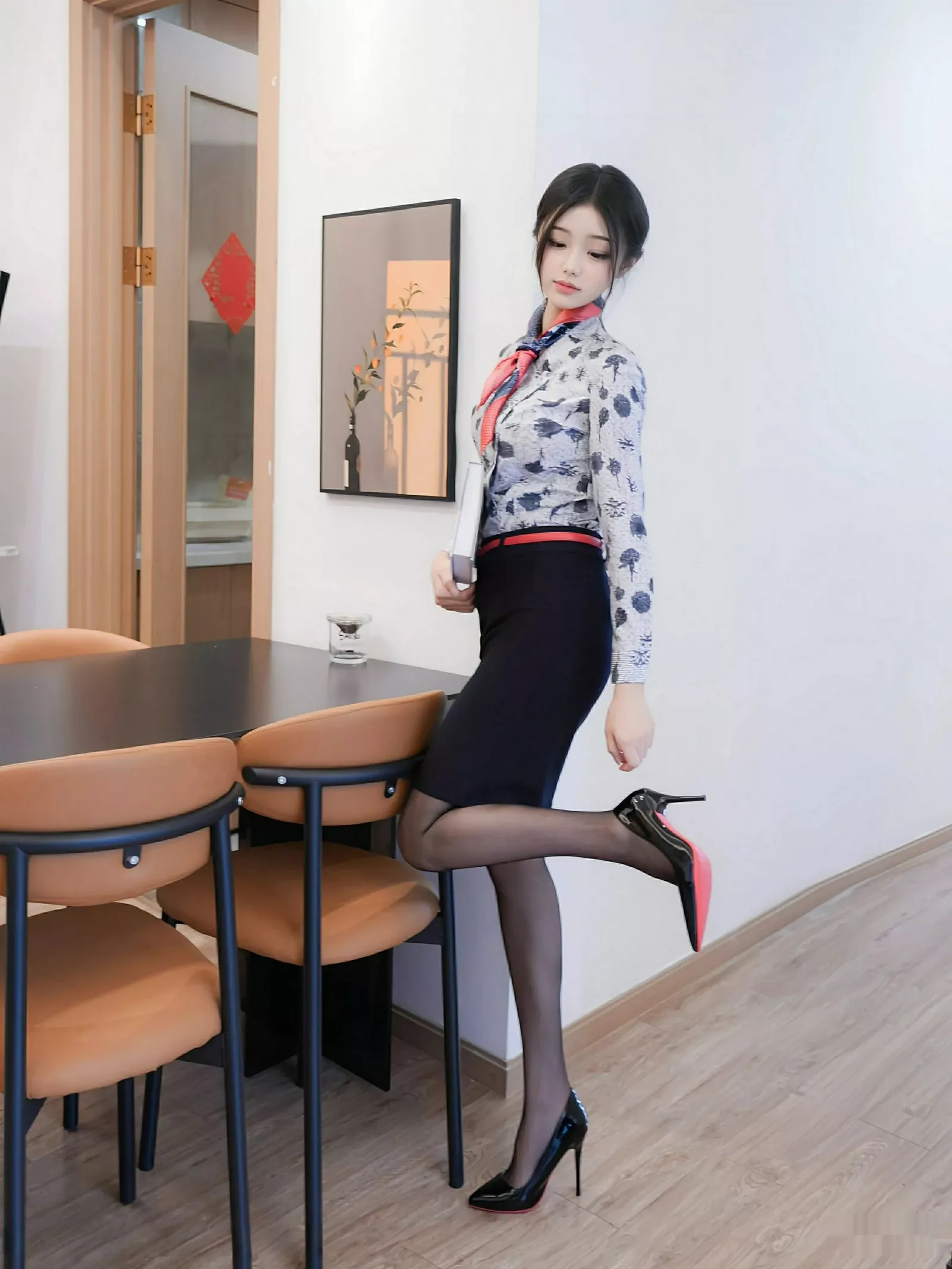 [XiuRen秀人网]第10579期尹甜甜写真 [79P]-001