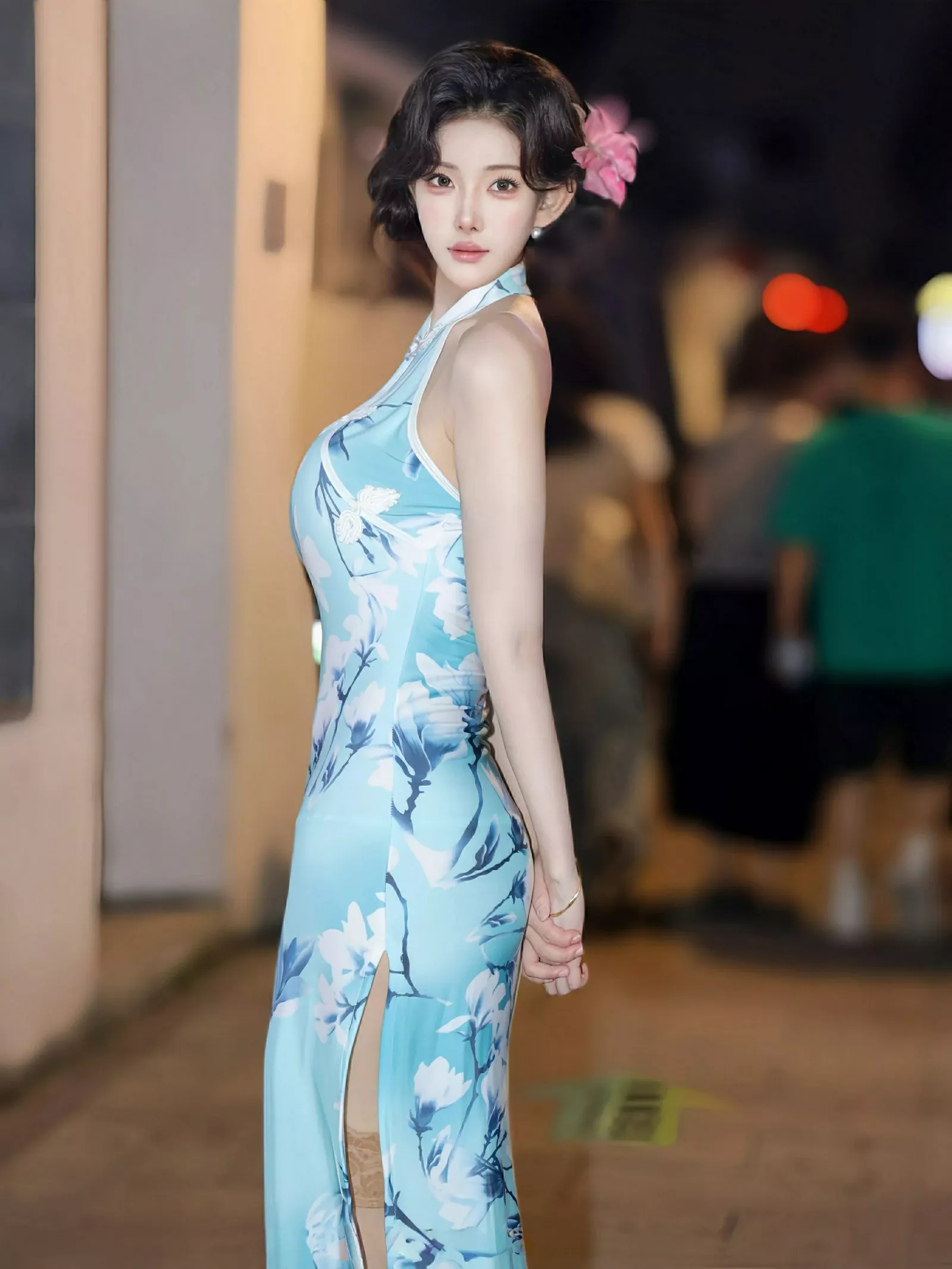[XiuRen秀人网]第10594期梨霜儿写真 [82P]-002