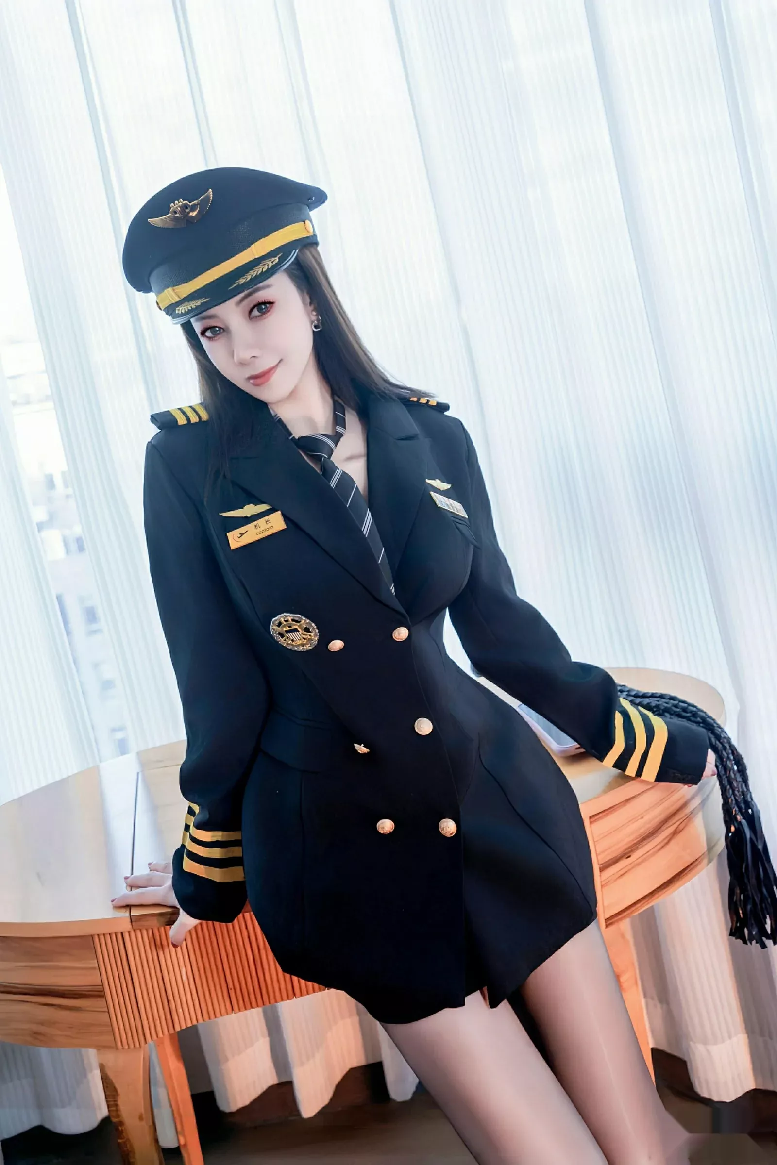 [XiuRen秀人网]第10580期果儿写真 [92P]-017