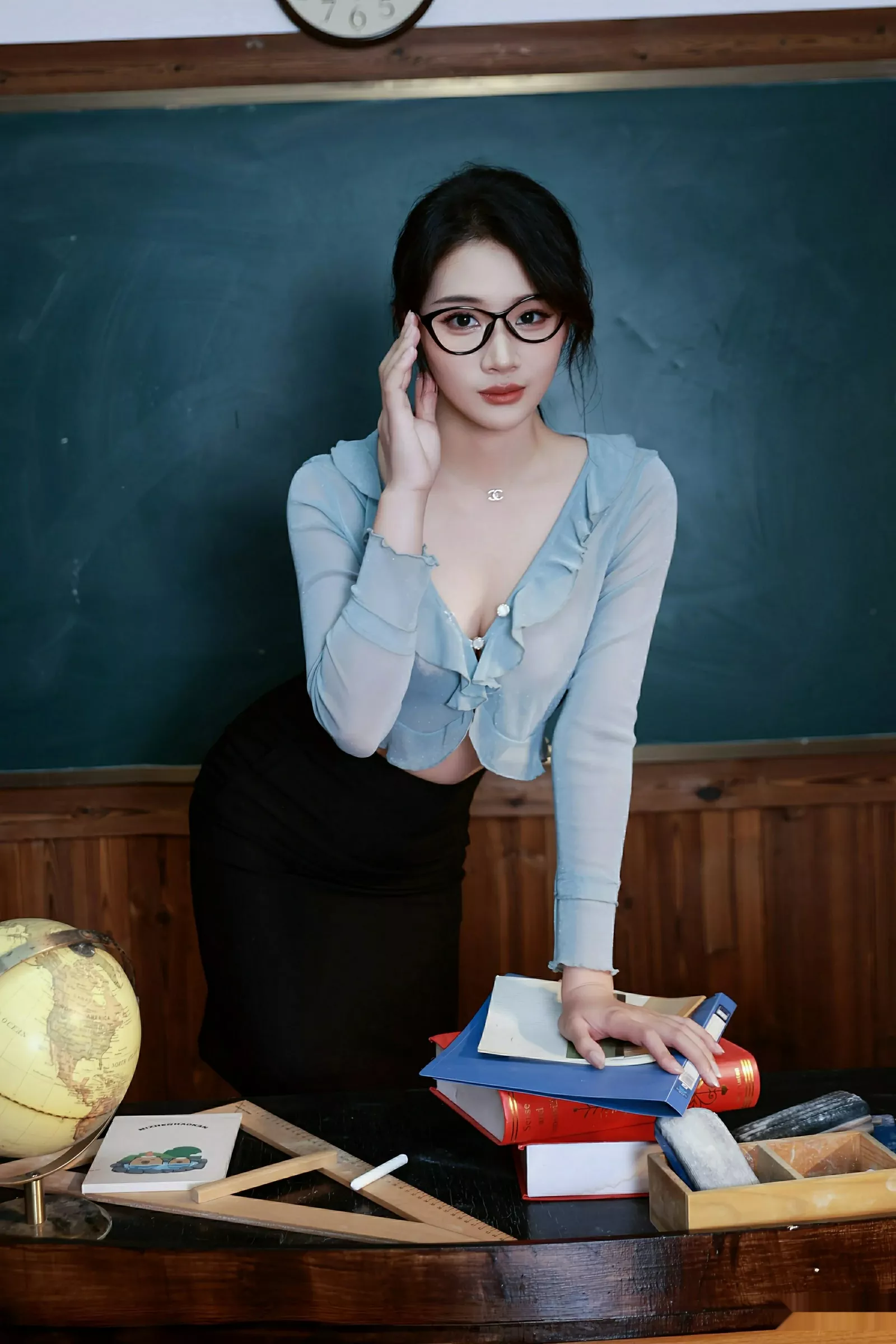 [XiuRen秀人网]第10585期南乔写真 [89P]-002