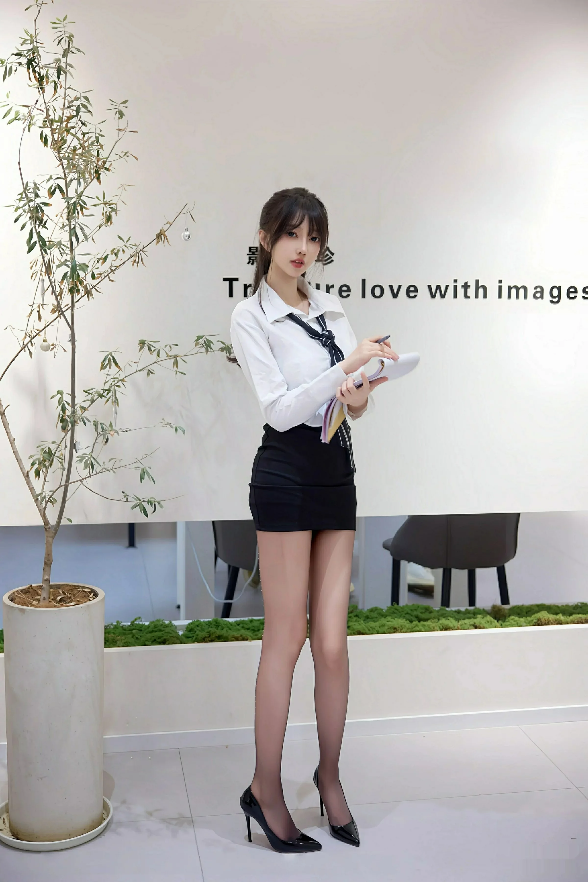 [XiuRen秀人网]第10636期玥儿玥写真 [58P]-019