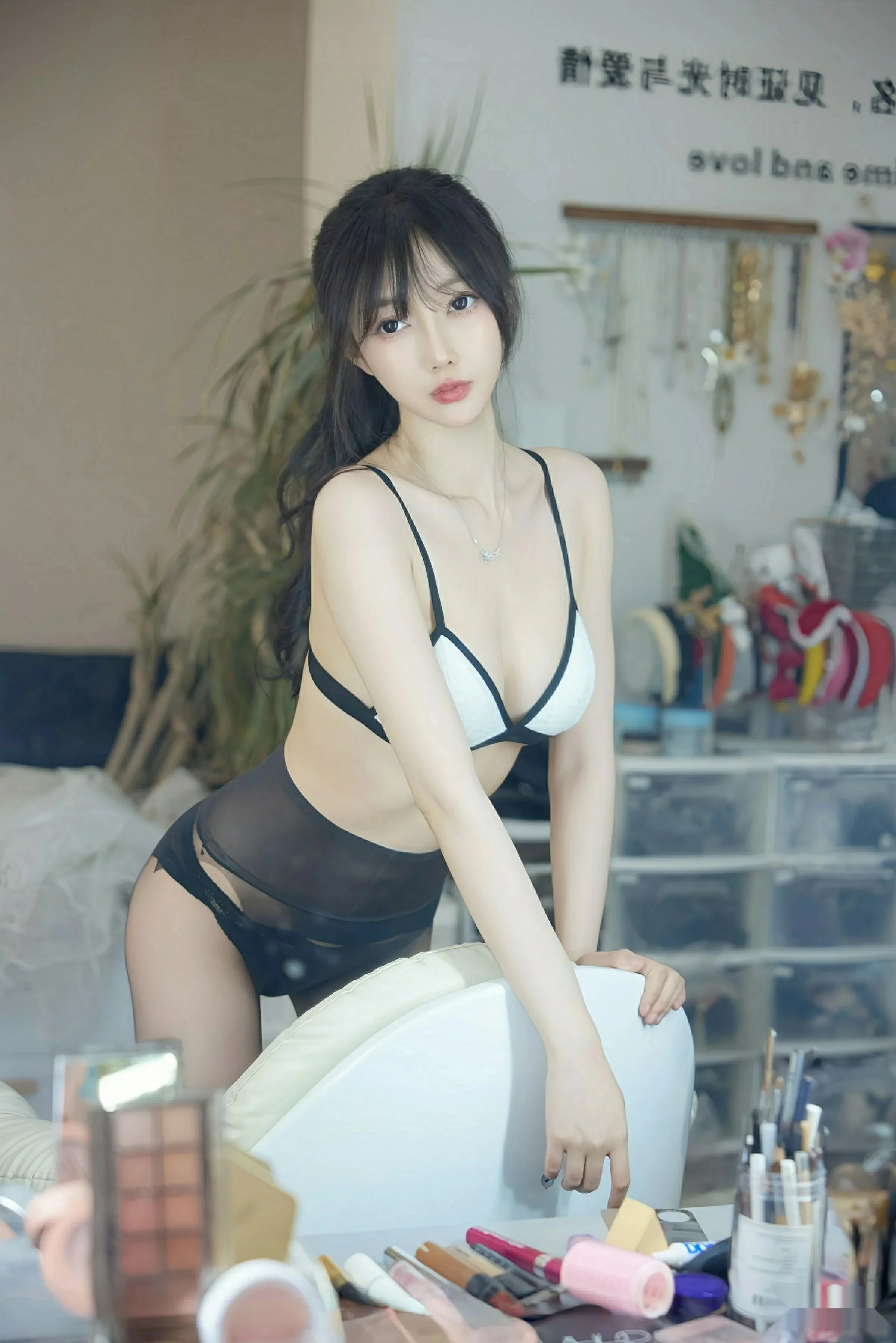 [XiuRen秀人网]第10636期玥儿玥写真 [58P]-052
