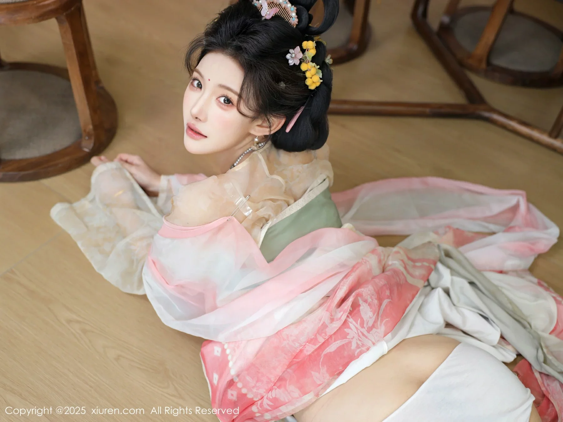 [XiuRen秀人网]第10645期梨霜儿写真 [82P]-049