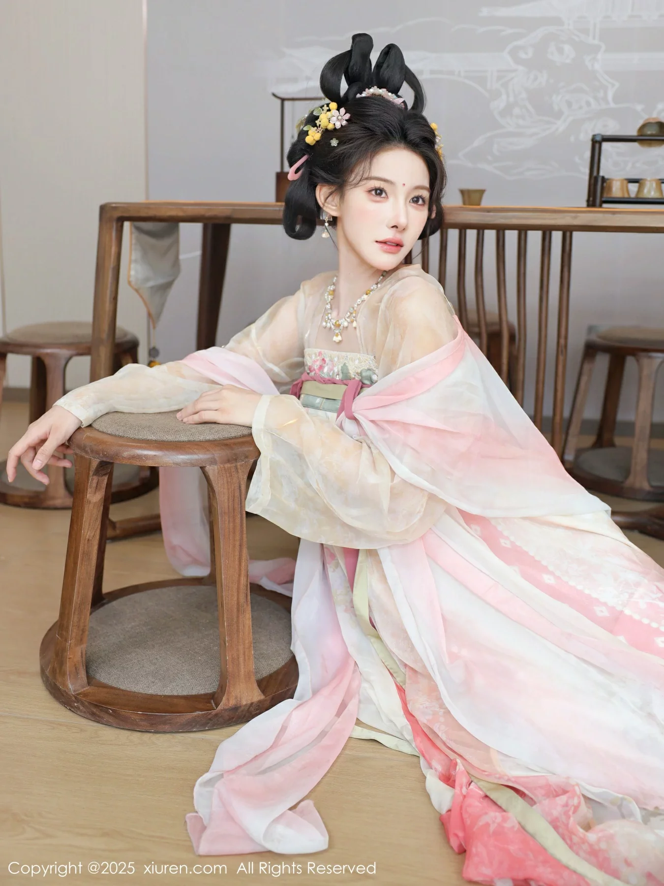[XiuRen秀人网]第10645期梨霜儿写真 [82P]-036