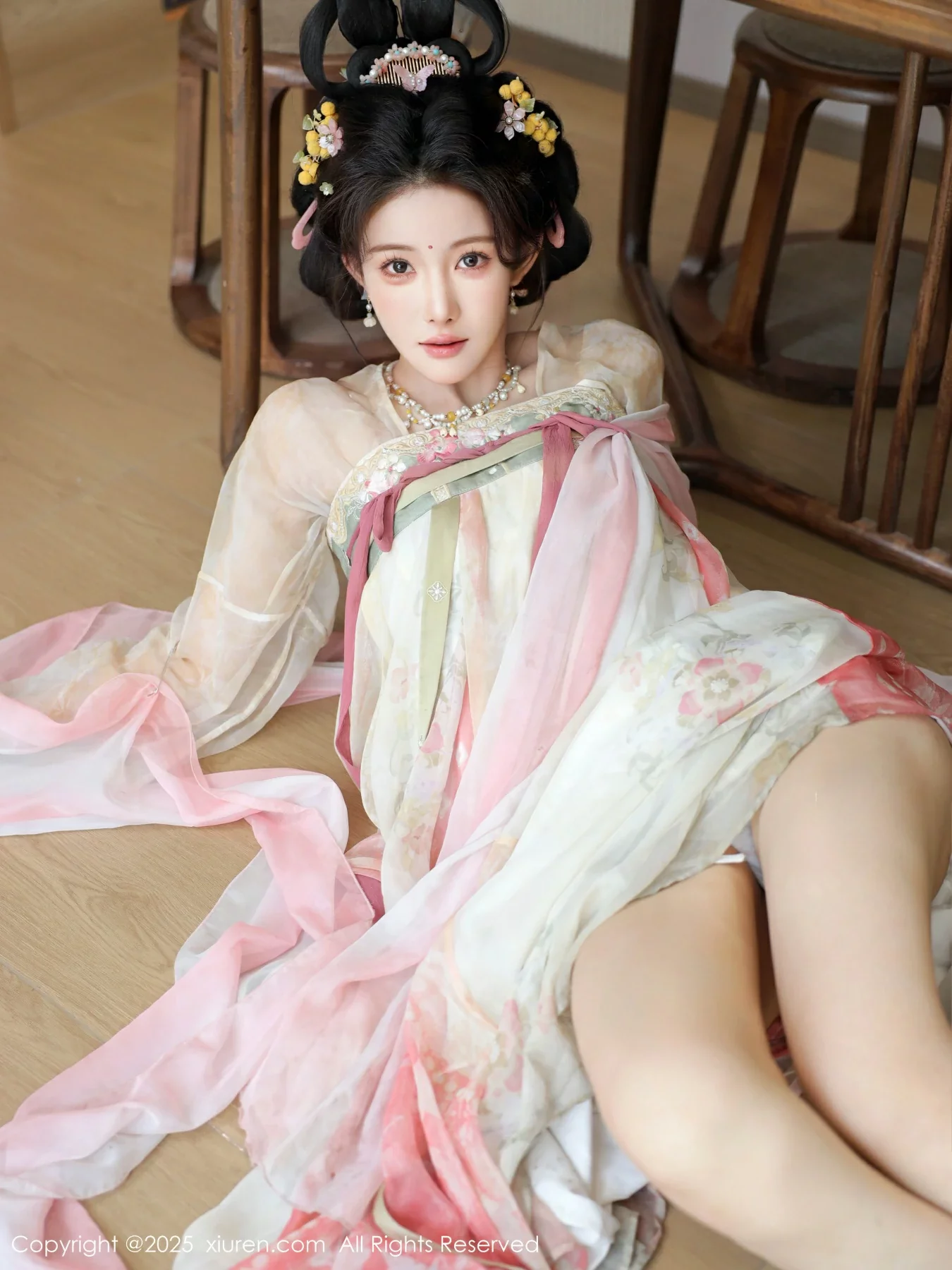 [XiuRen秀人网]第10645期梨霜儿写真 [82P]-045