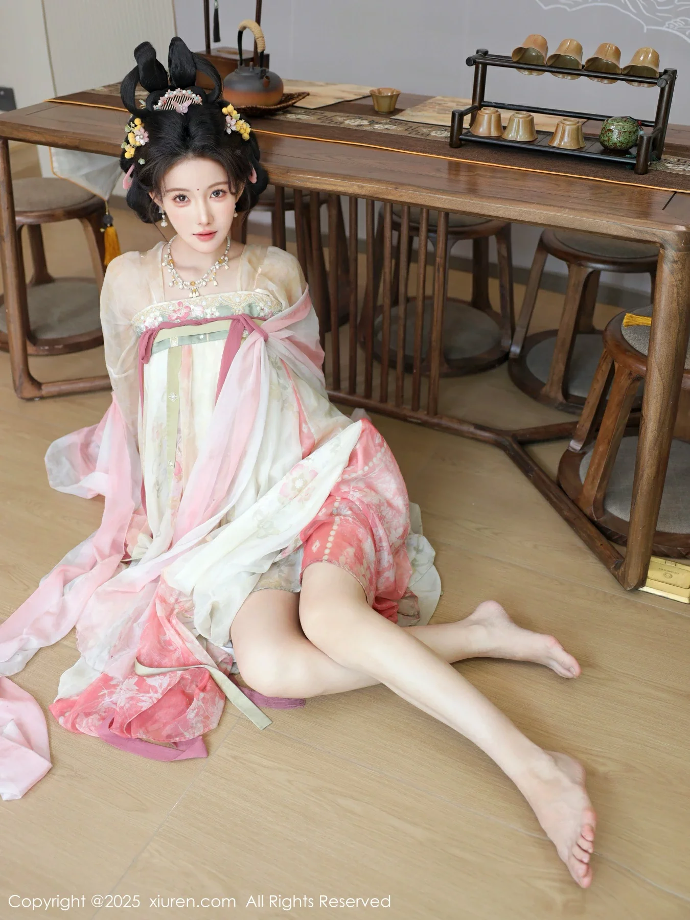 [XiuRen秀人网]第10645期梨霜儿写真 [82P]-041