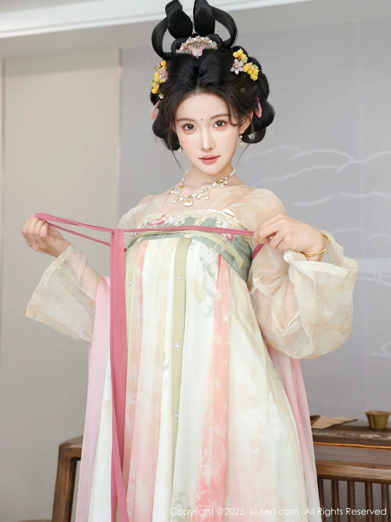 [XiuRen秀人网]第10645期梨霜儿写真 [82P]-061