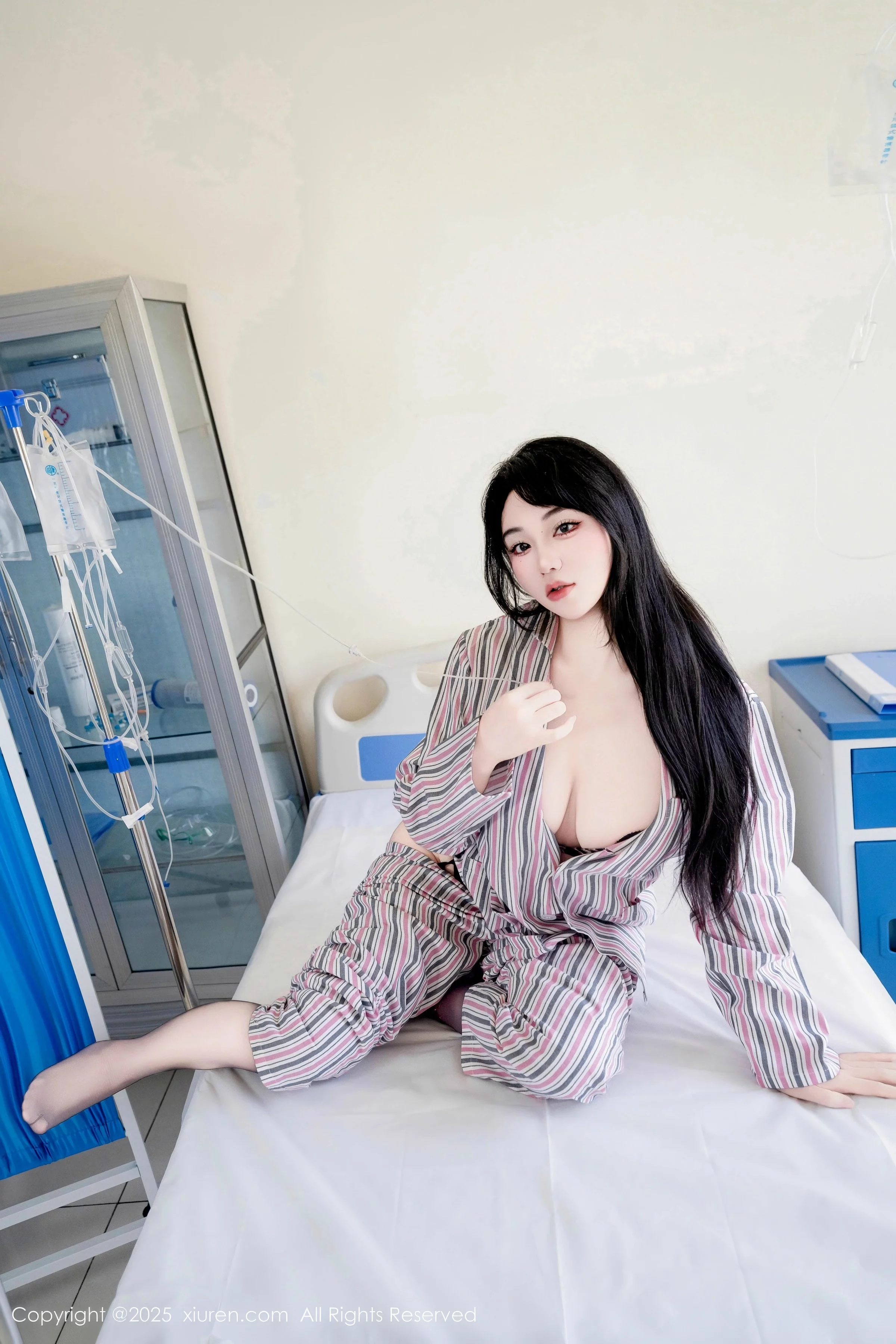 [XiuRen秀人网]第10648期汐汐爱吃草莓写真 [80P]-012