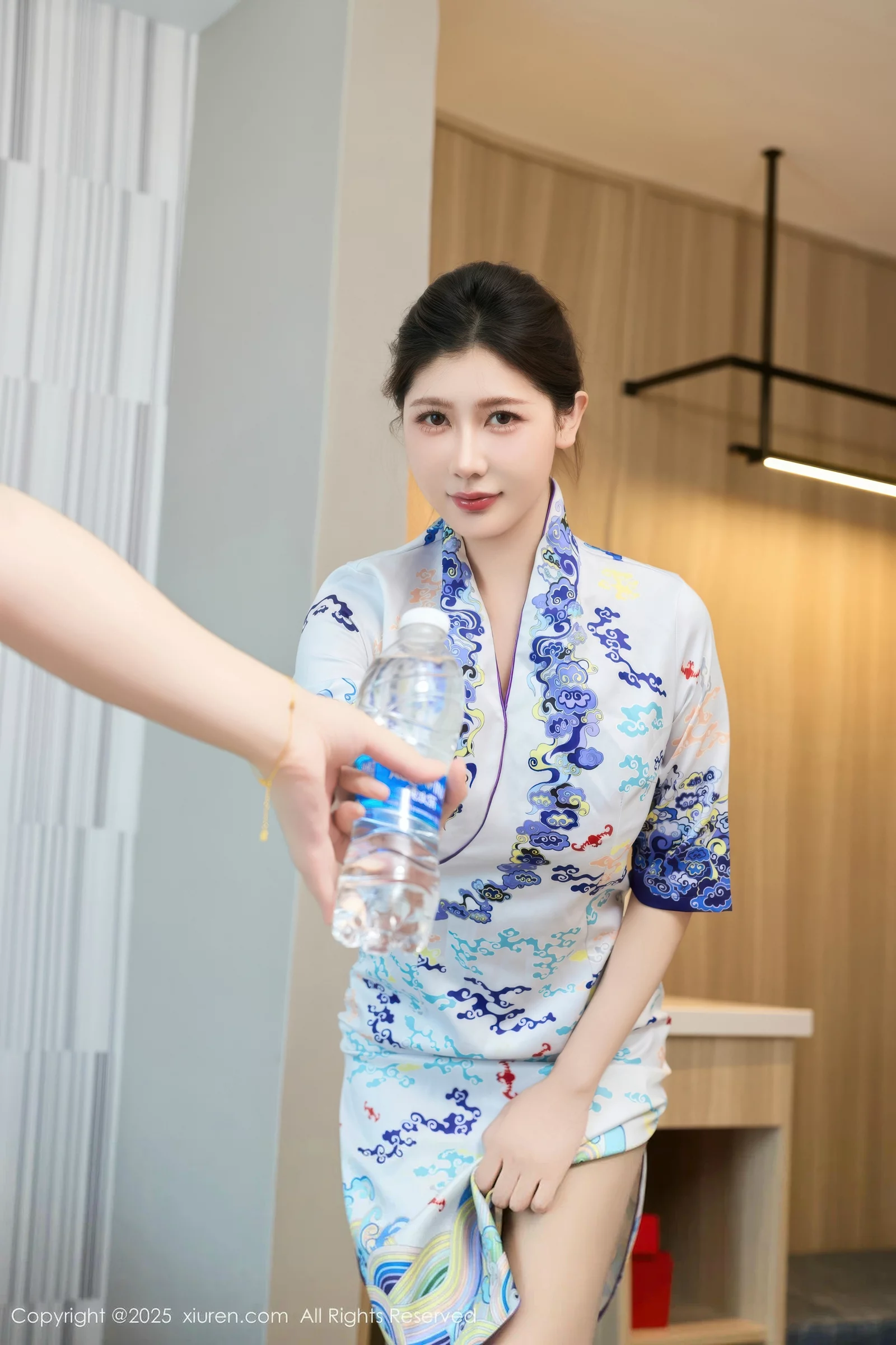[XiuRen秀人网]第10654期尹甜甜写真 [54P]-005