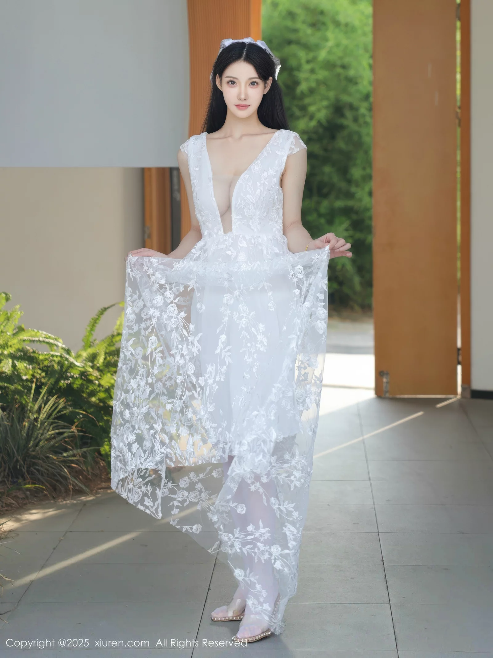[XiuRen秀人网]第10661期梨霜儿写真 [82P]-002