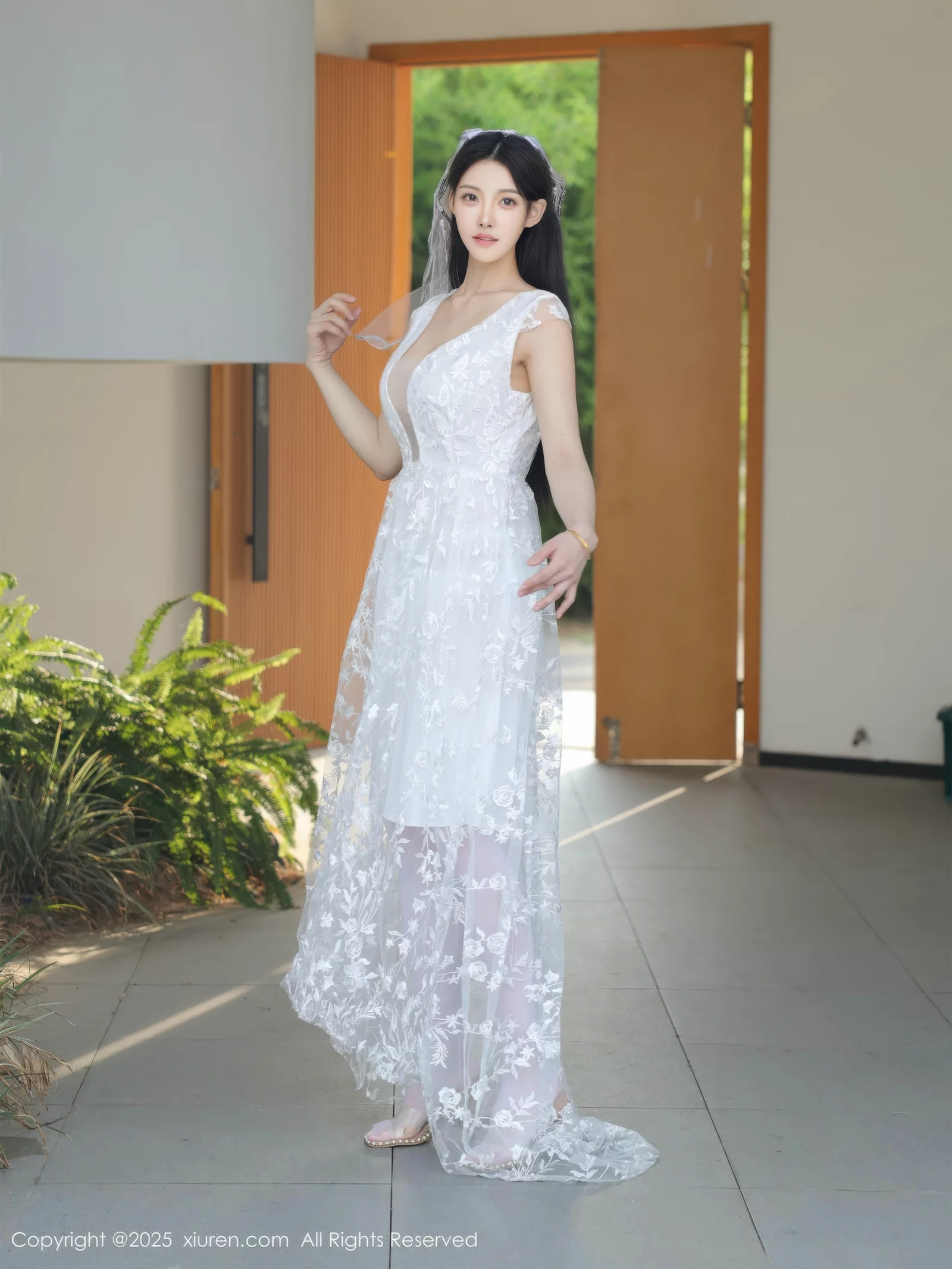 [XiuRen秀人网]第10661期梨霜儿写真 [82P]-004