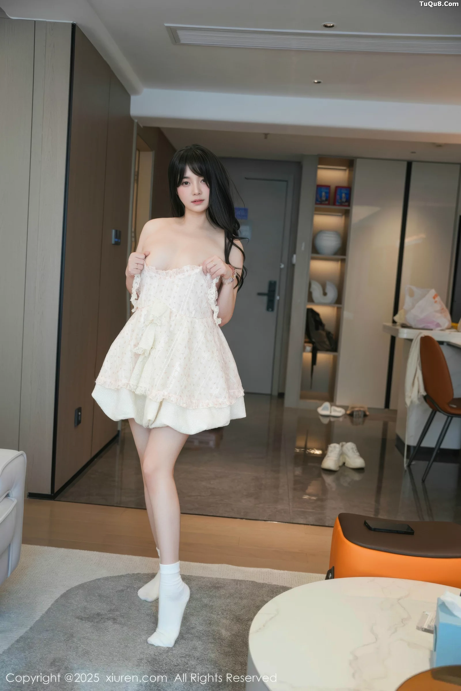 [XiuRen秀人网]第10734期软情写真 [75P]-051
