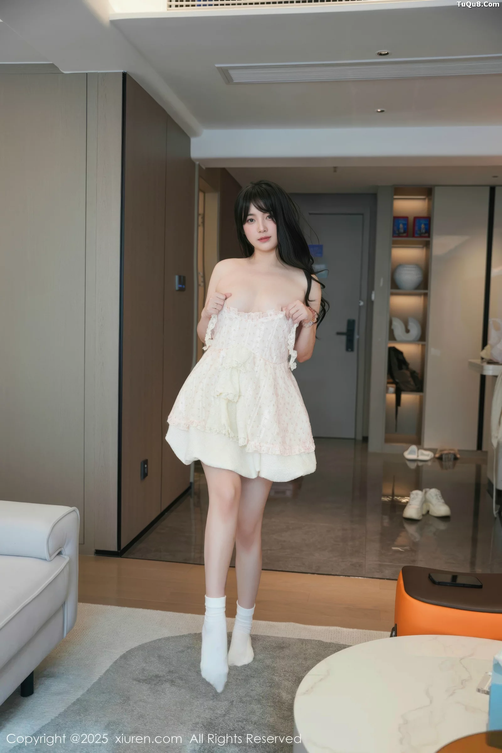 [XiuRen秀人网]第10734期软情写真 [75P]-050