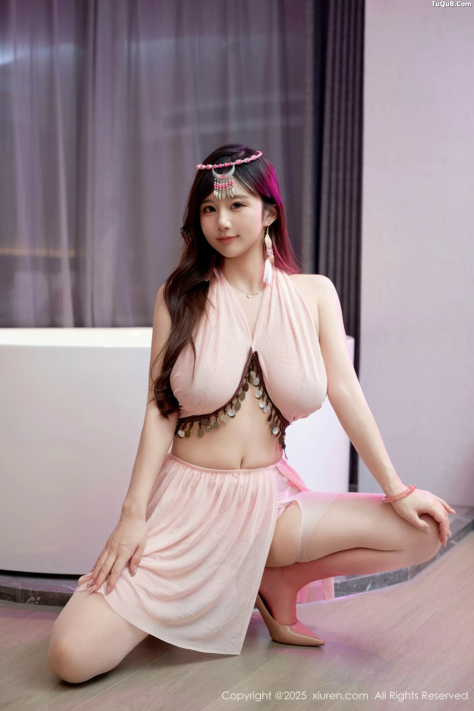 [XiuRen秀人网]第10731期小肉肉咪写真 [58P]-004