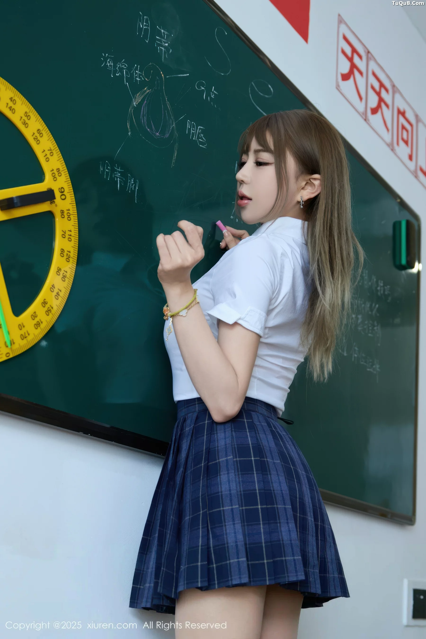 [XiuRen秀人网]第10750期柚柚写真 [70P]-025