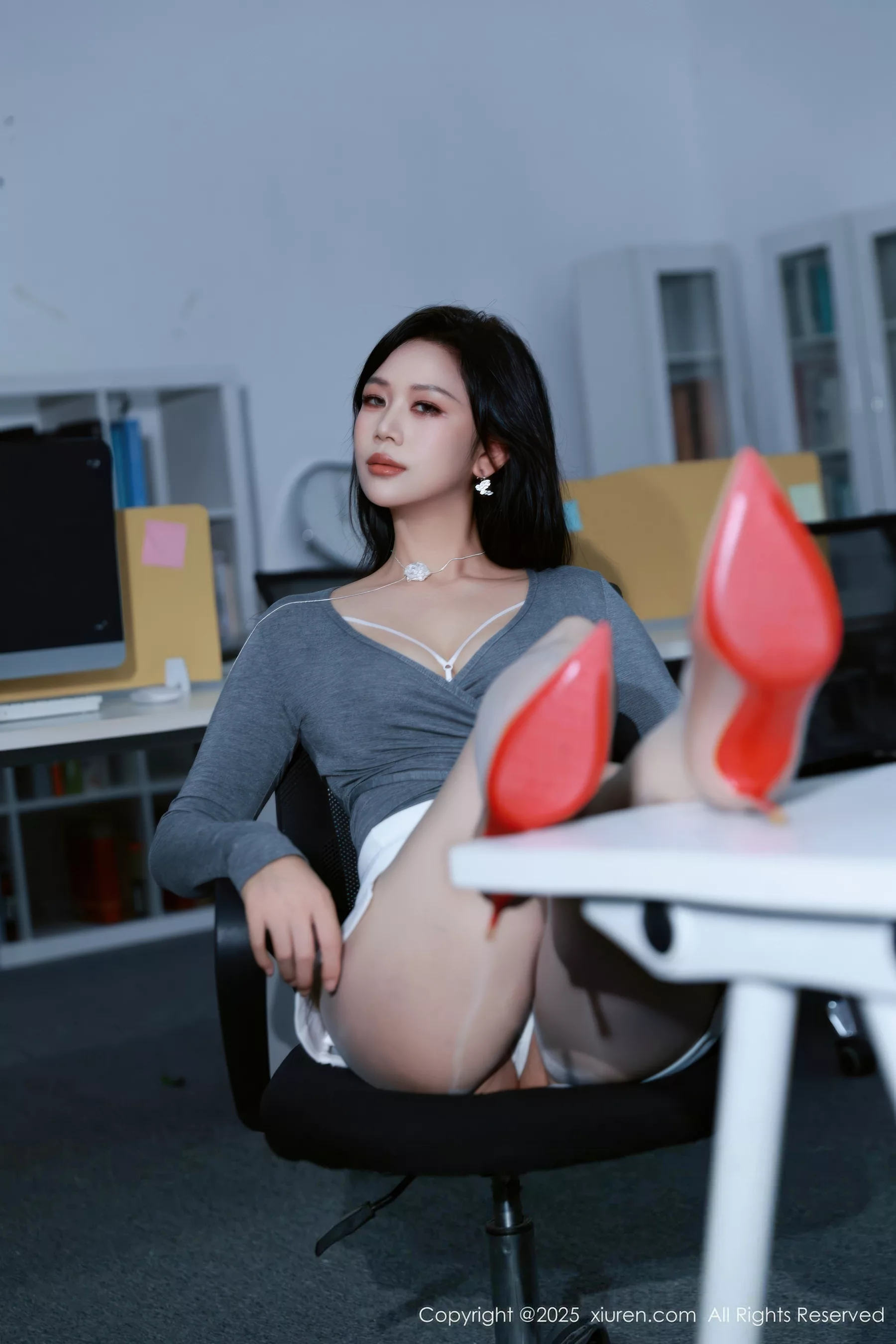 [XiuRen秀人网]第10780期玫瑰我爱你写真 [75P]-020