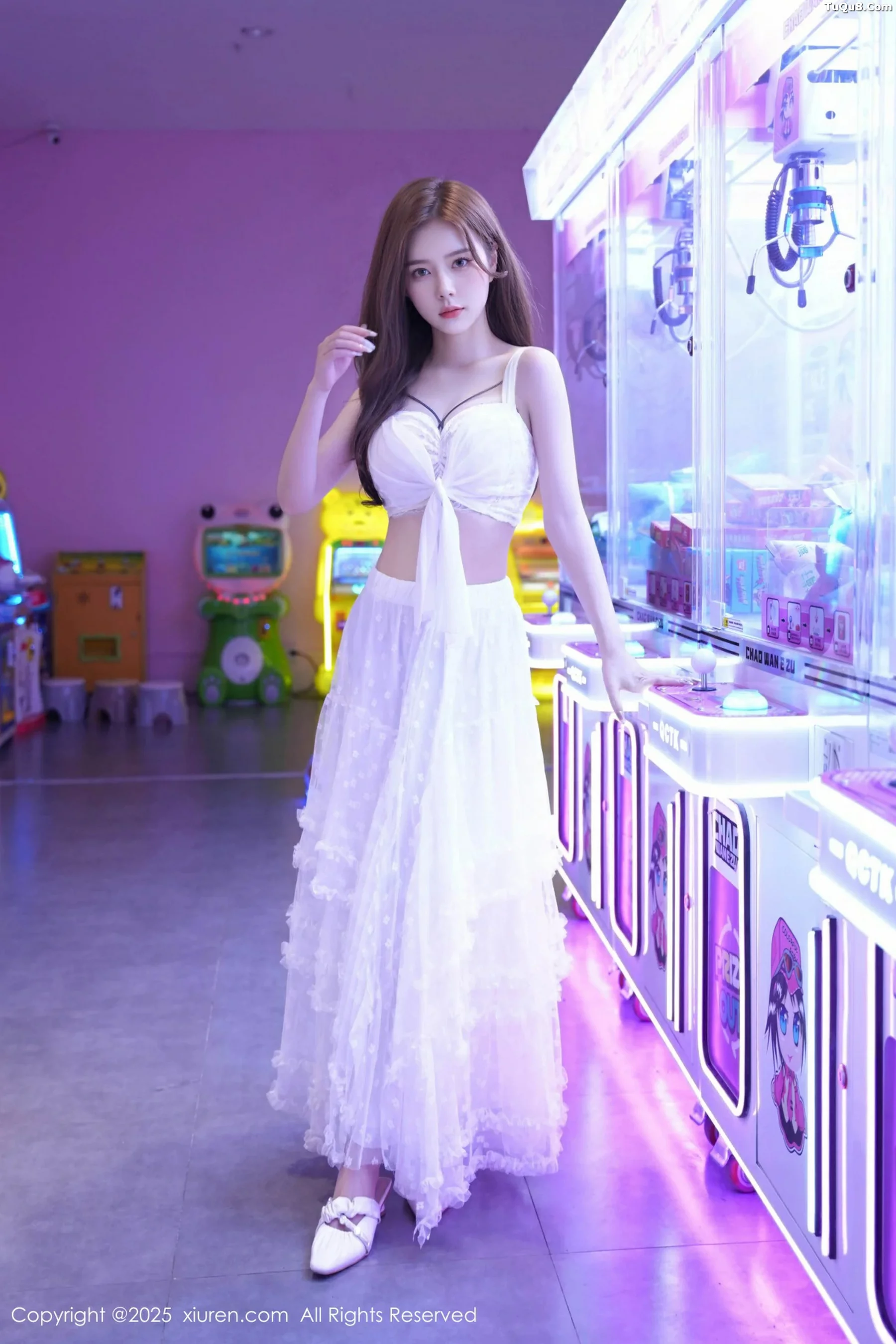 [XiuRen秀人网]第10791期拍黄瓜写真 [74P]-003