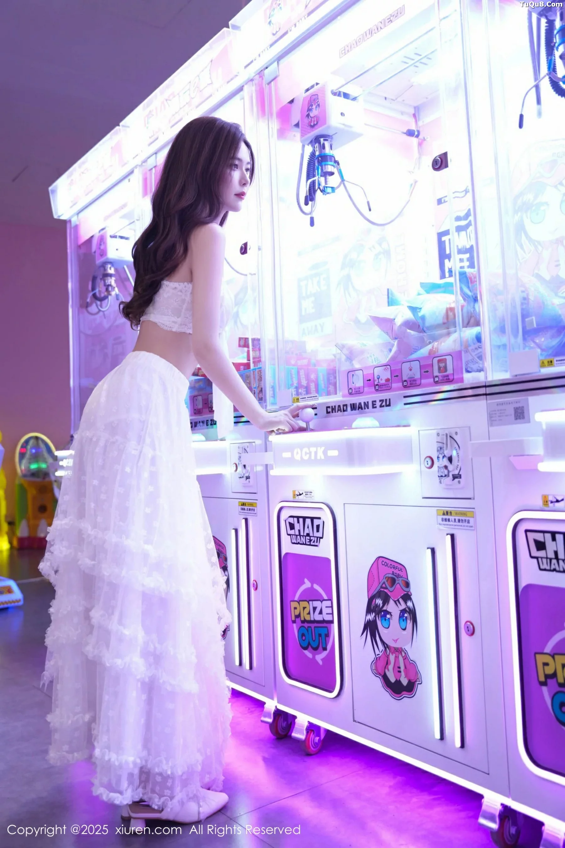 [XiuRen秀人网]第10791期拍黄瓜写真 [74P]-004