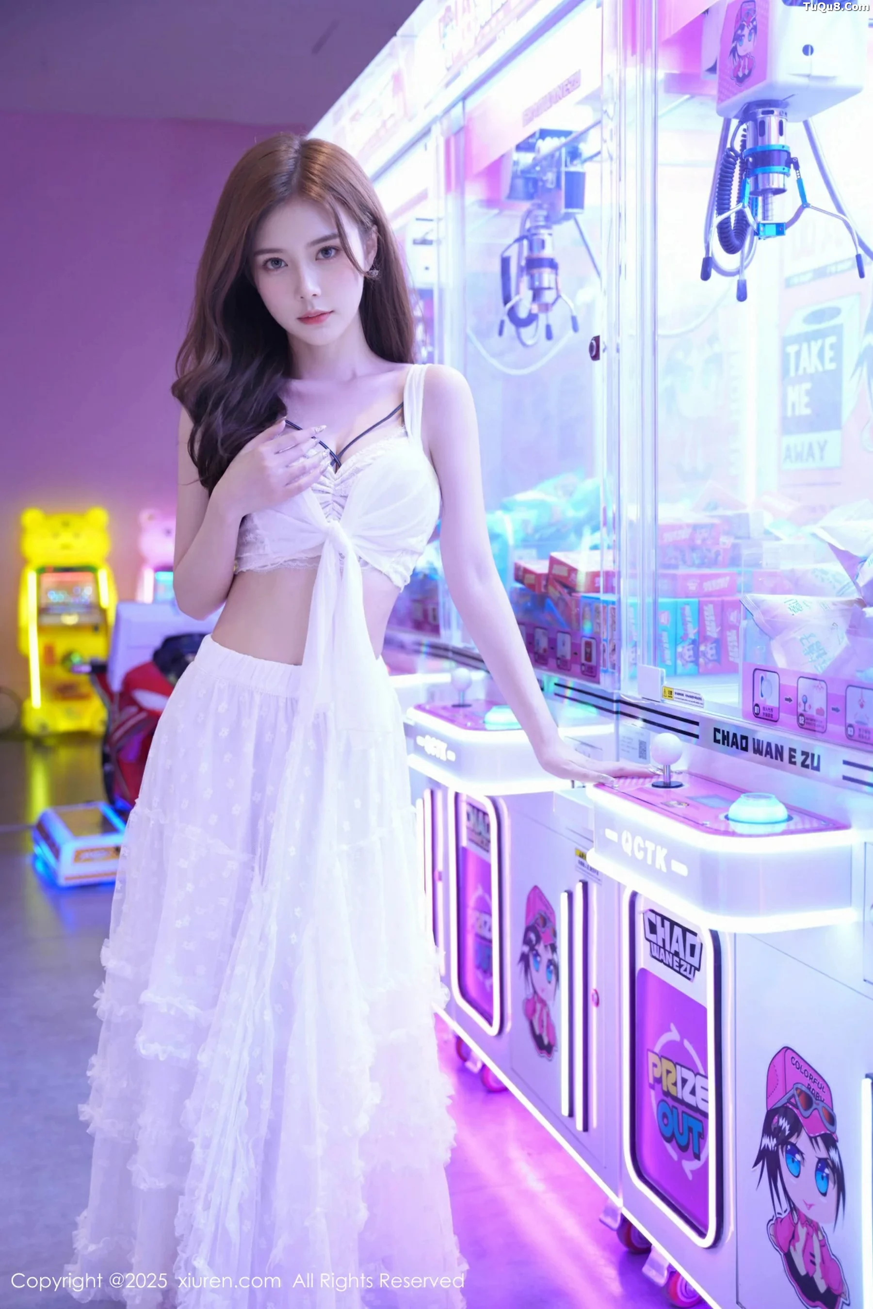 [XiuRen秀人网]第10791期拍黄瓜写真 [74P]-006
