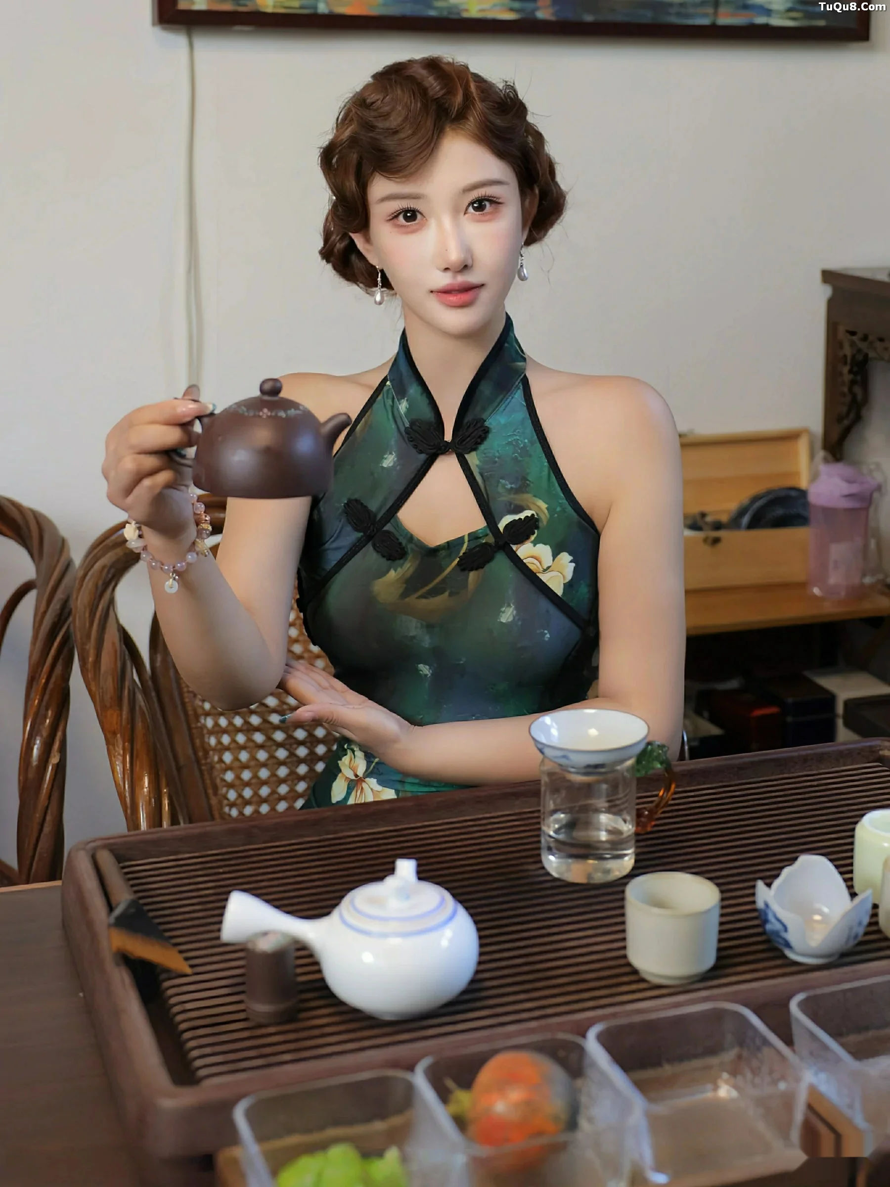 [XiuRen秀人网]第10815期金允希写真 [78P]-001