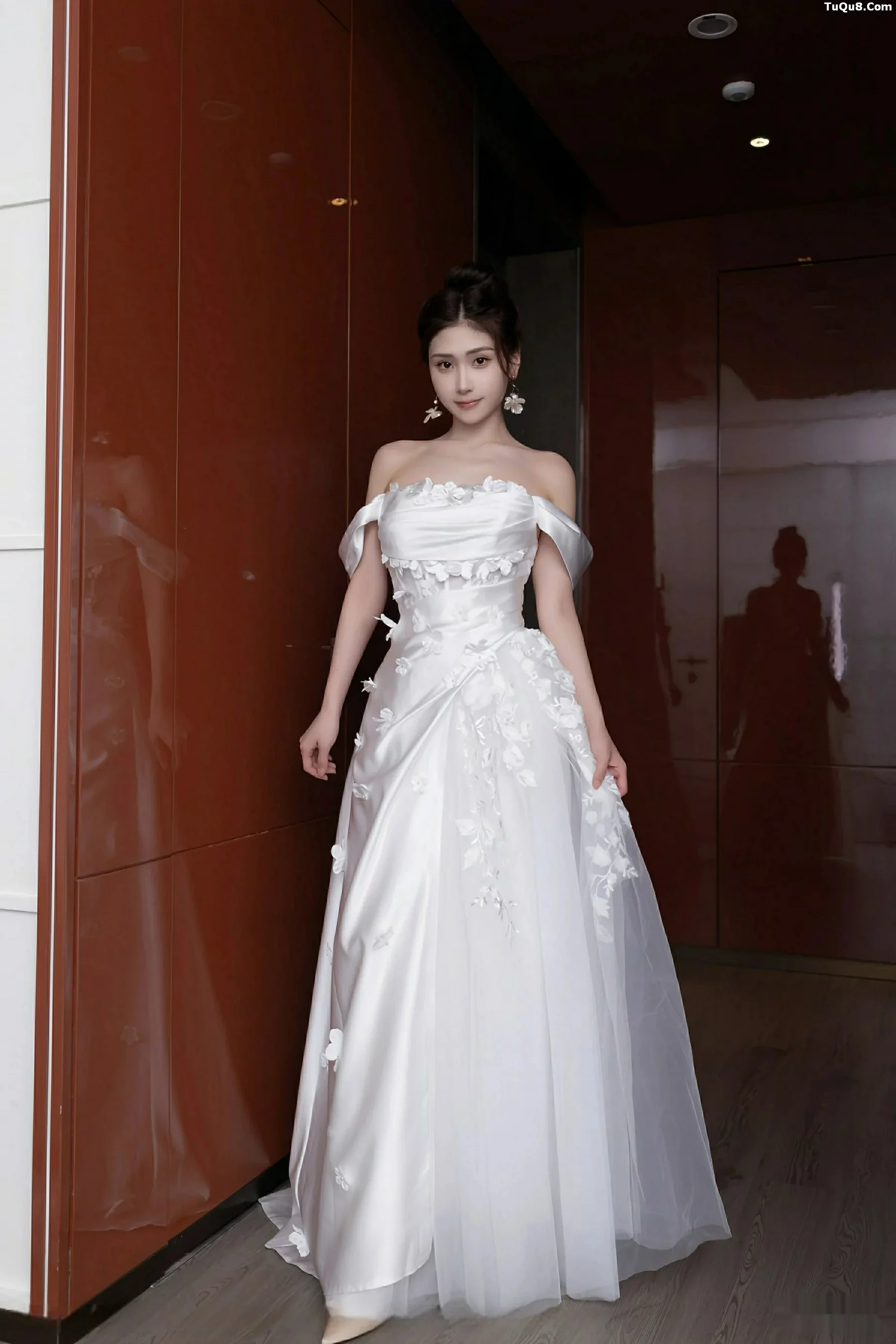 [XiuRen秀人网]第10814期刘婷婷写真 [80P]-001