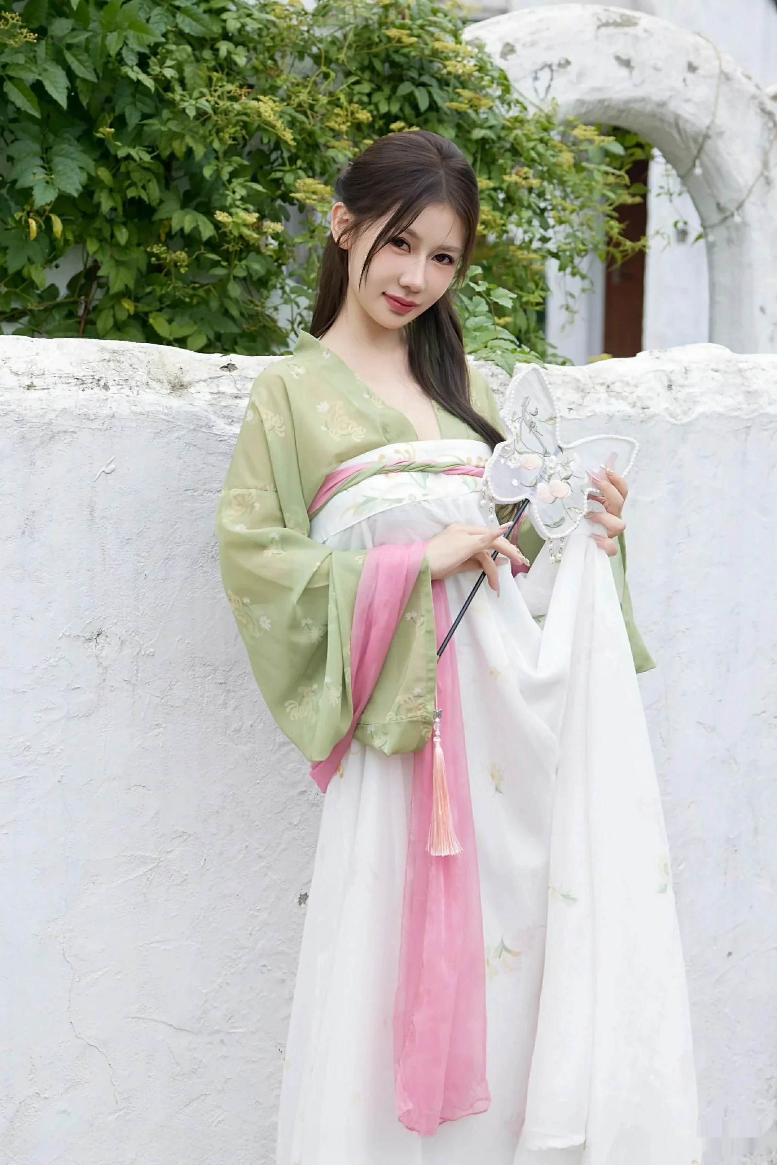 [XiuRen秀人网]第10834期尹甜甜写真 [83P]-002
