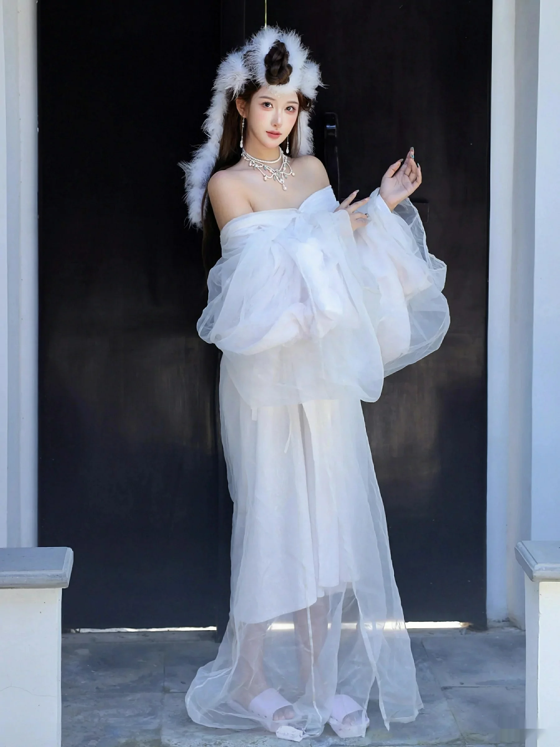 [XiuRen秀人网]第10843期金允希写真 [78P]-002