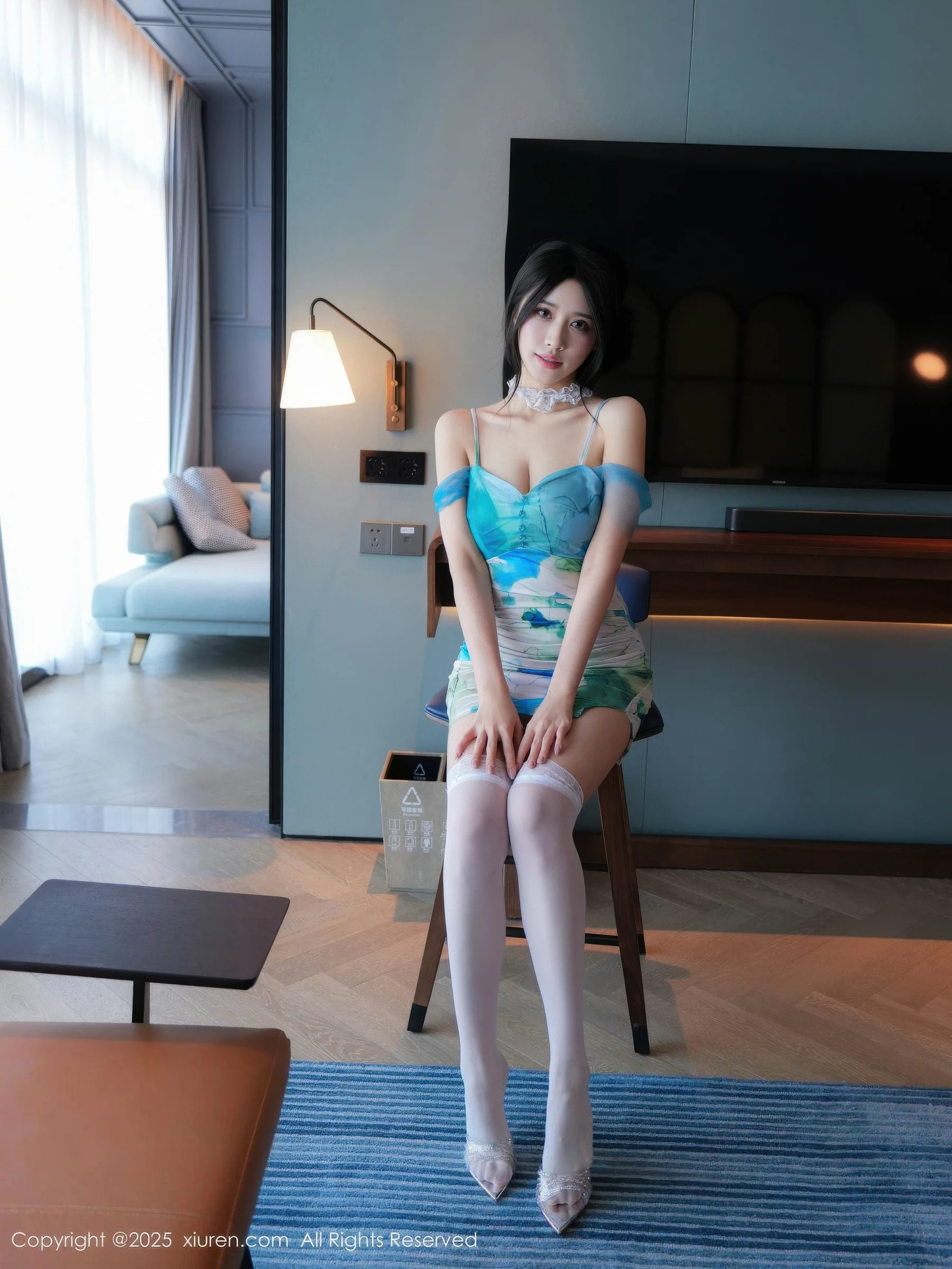 [XiuRen秀人网]第10859期诗莉吖写真 [76P]-001