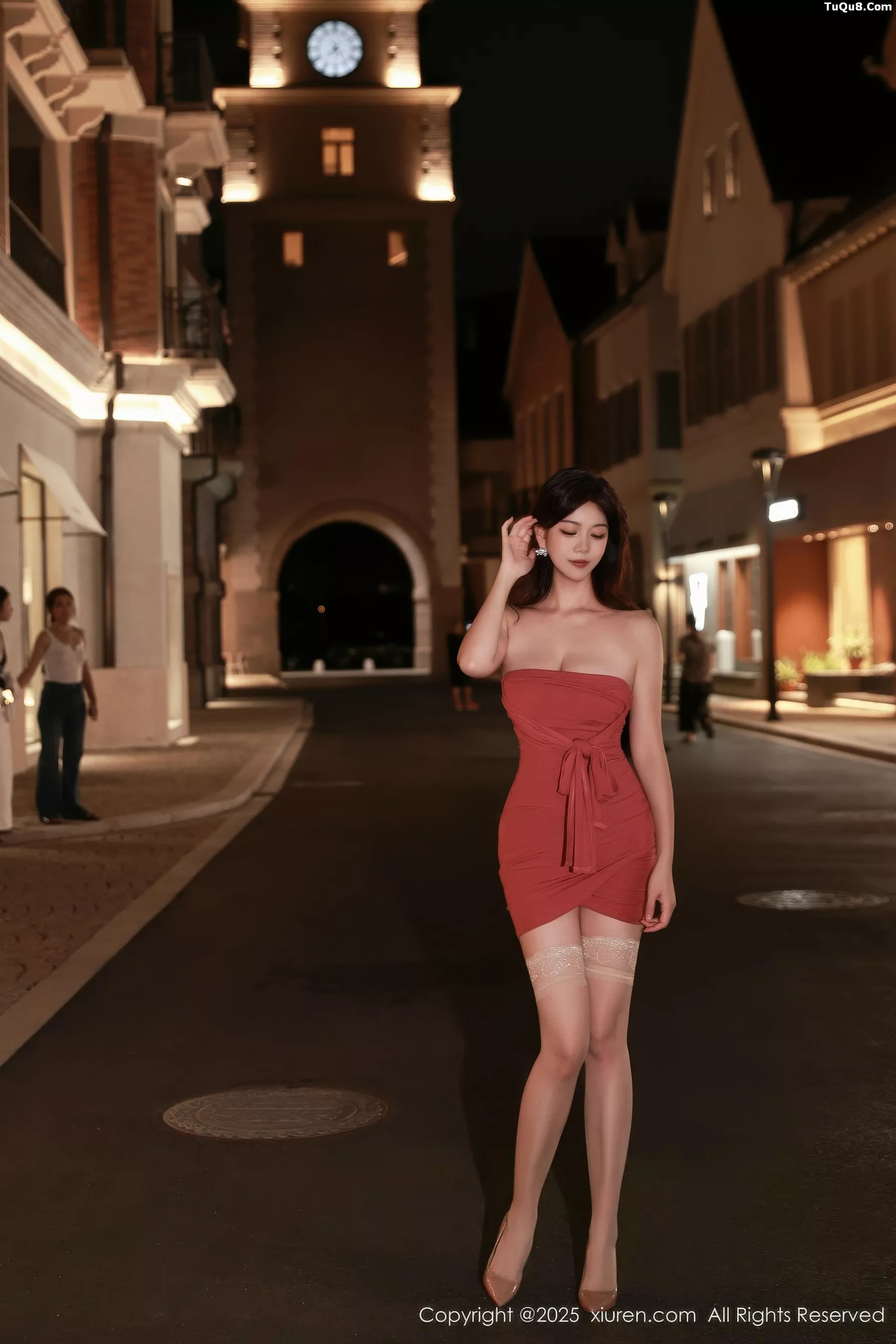 [XiuRen秀人网]第10876期玫瑰我爱你写真 [71P]-013