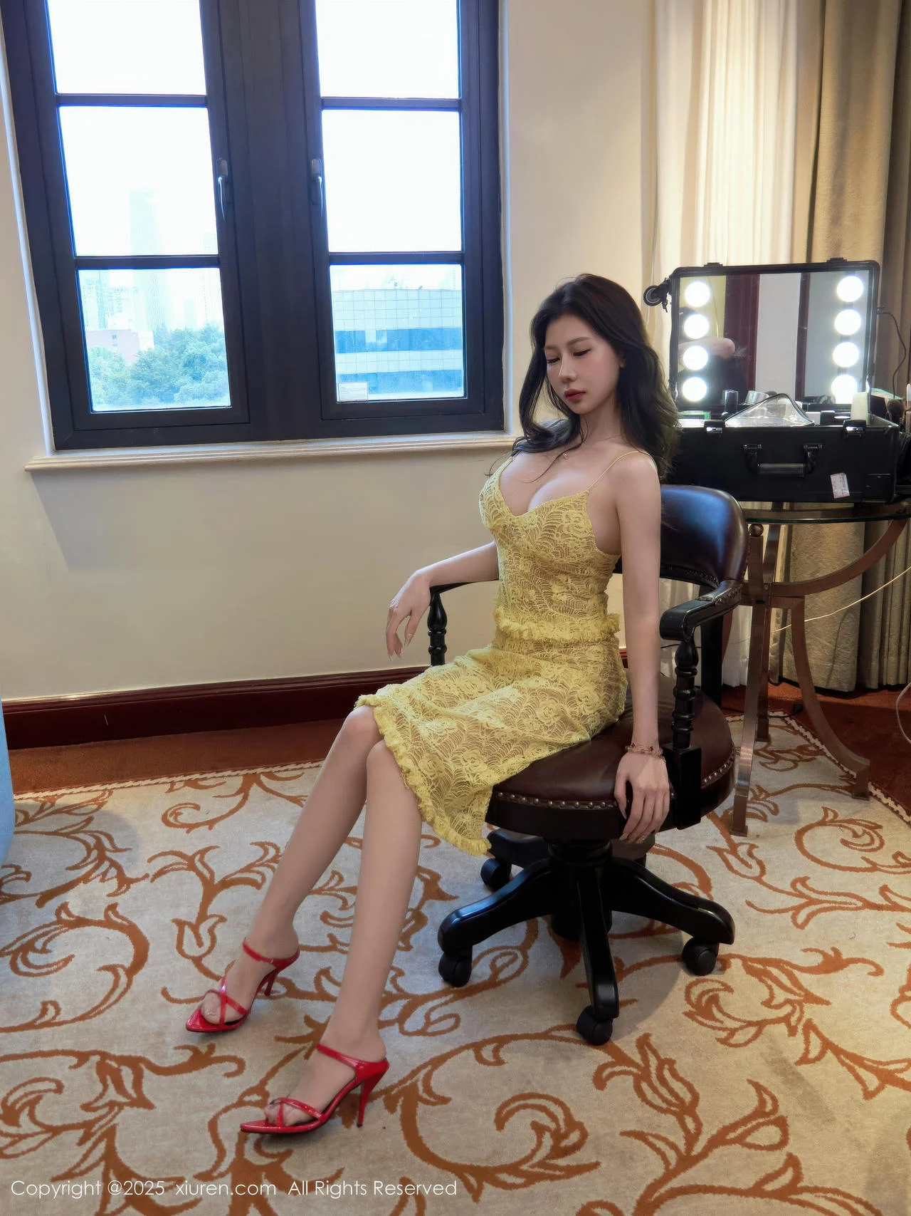 [XiuRen秀人网]第10879期尹甜甜写真 [82P]-005