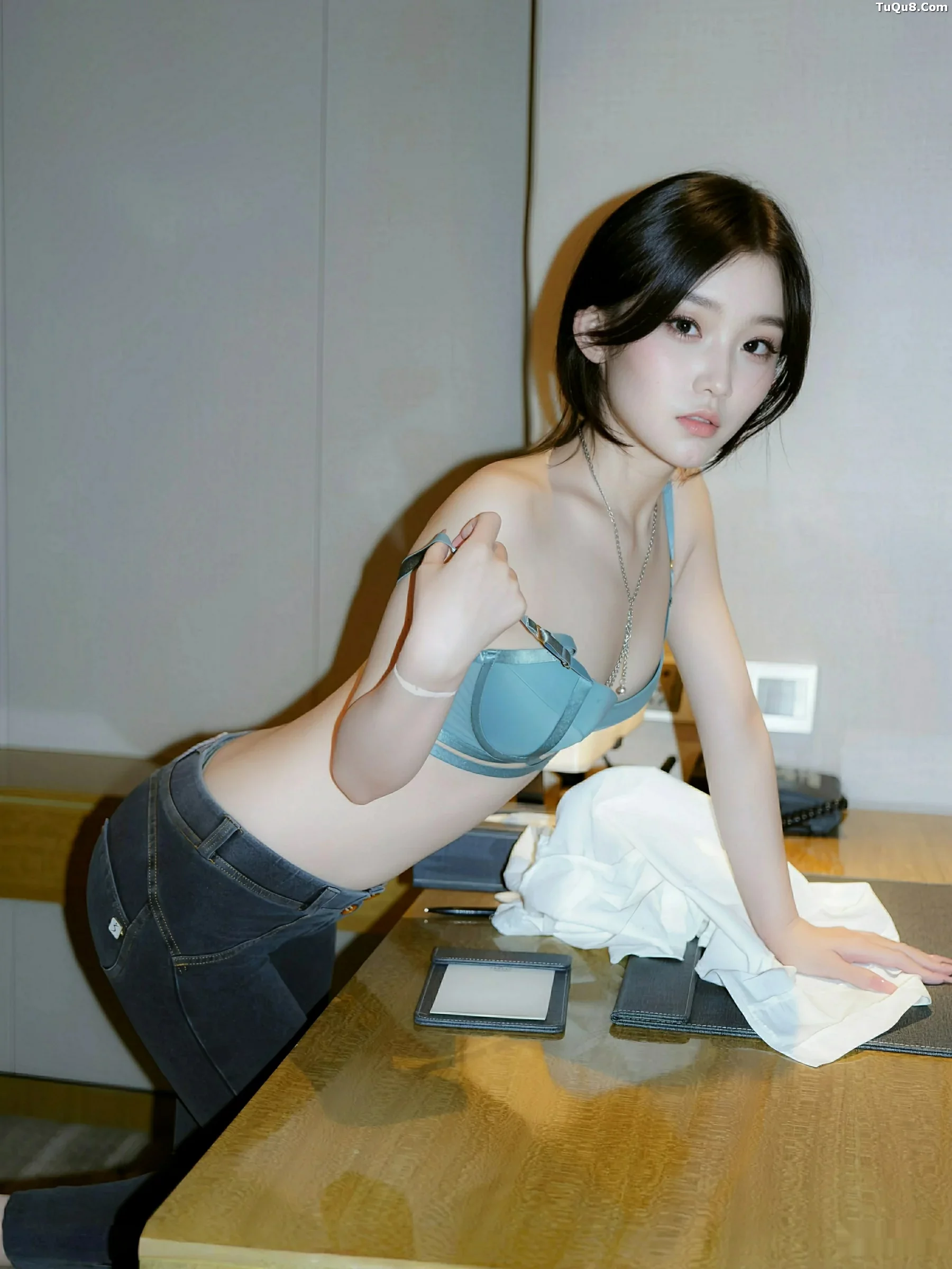 [XiuRen秀人网]第10785期汁汁写真 [76P]-043