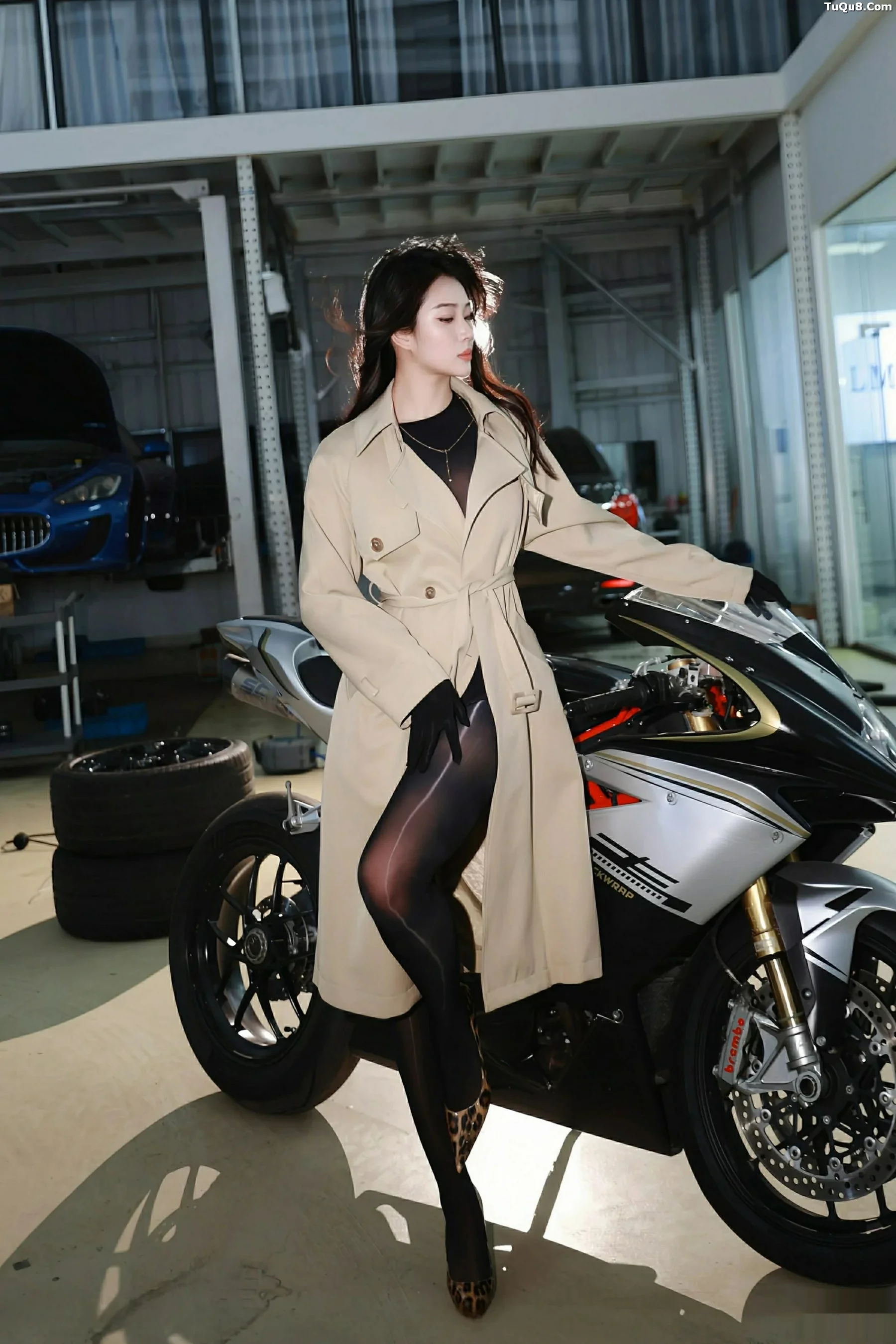 [XiuRen秀人网]第10788期南乔写真 [82P]-002