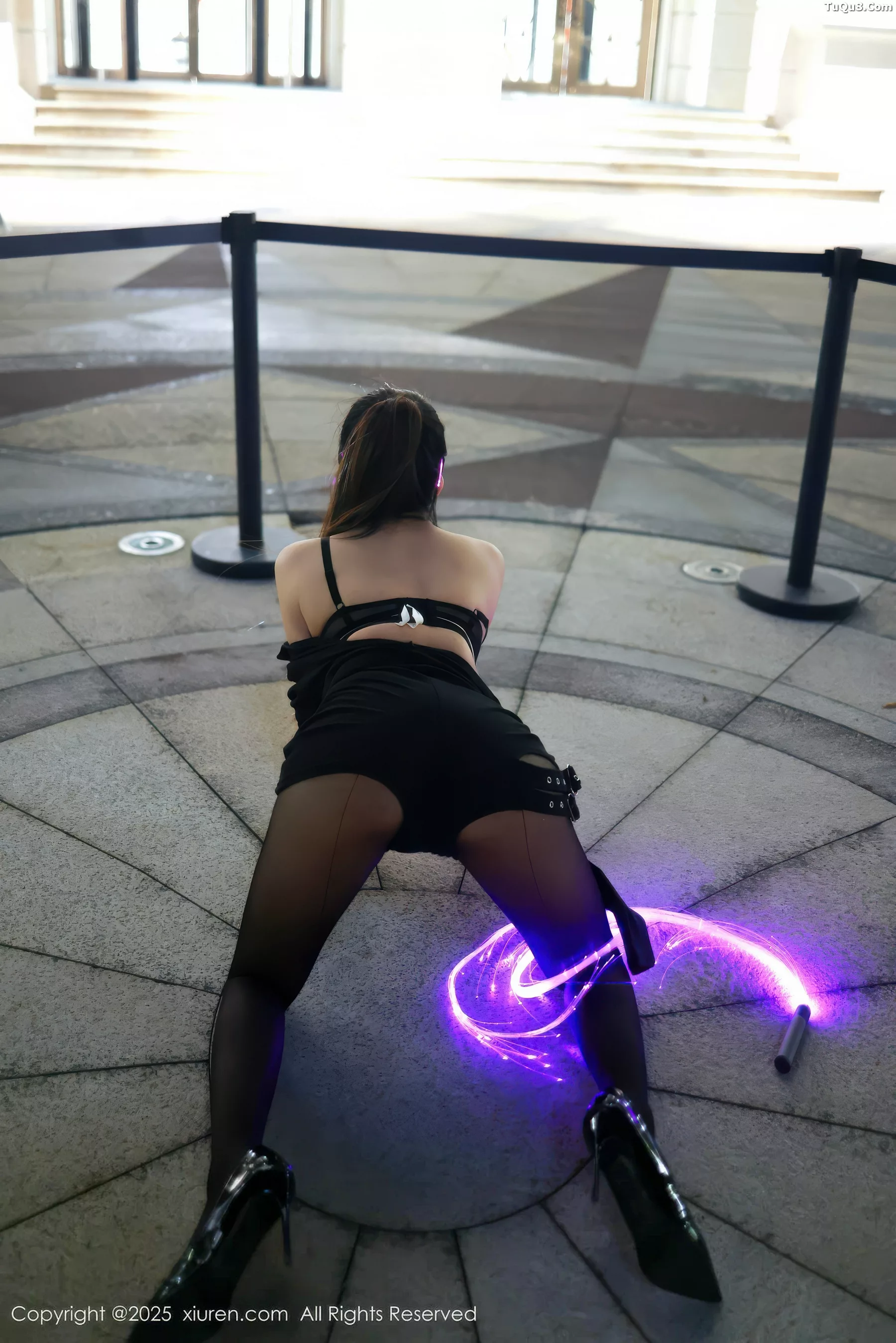 [XiuRen秀人网]第10936期小肉肉咪写真 [77P]-033