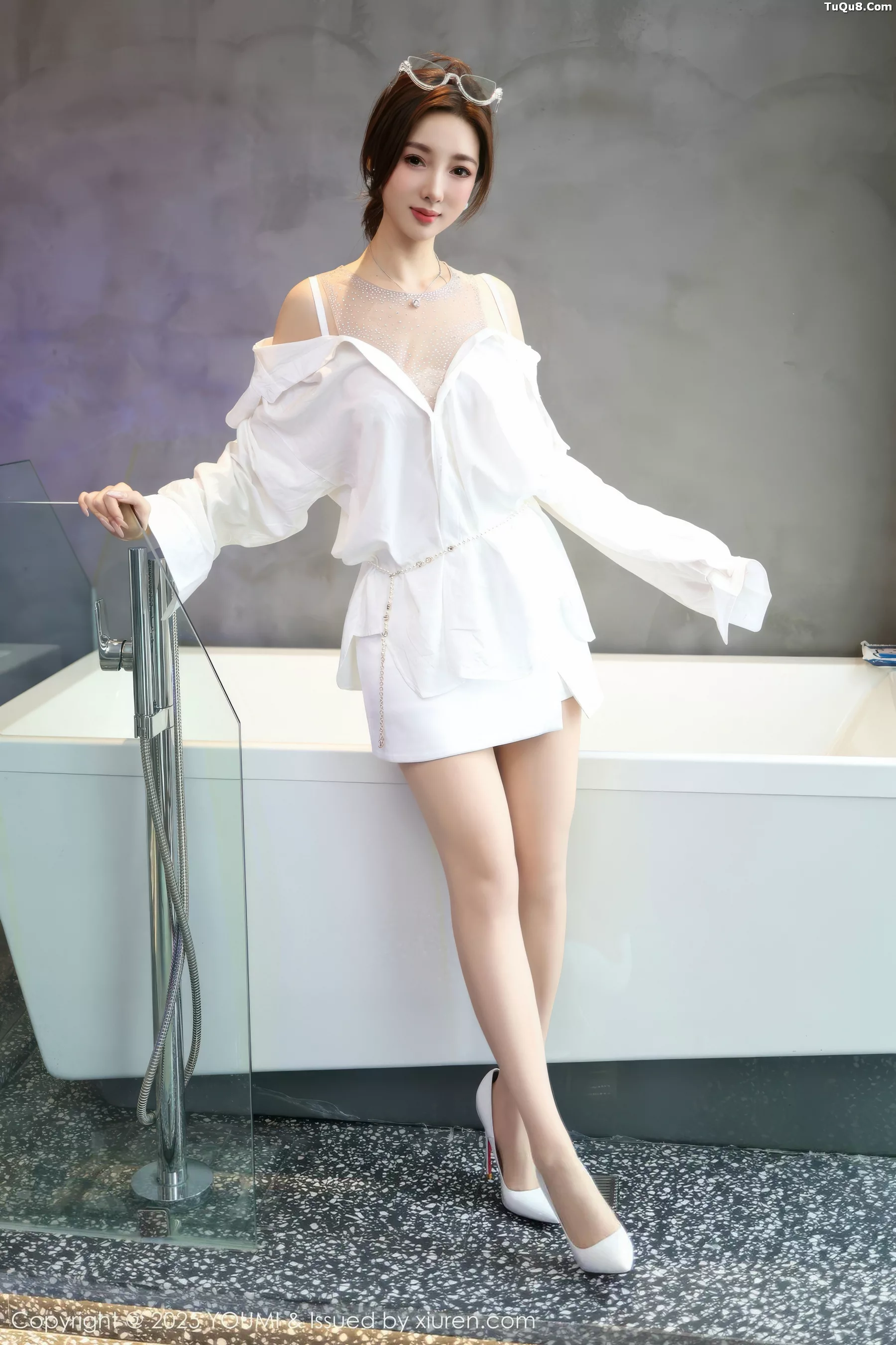 [YouMi尤蜜荟]第651期Twins-桃桃写真 [76P]-001