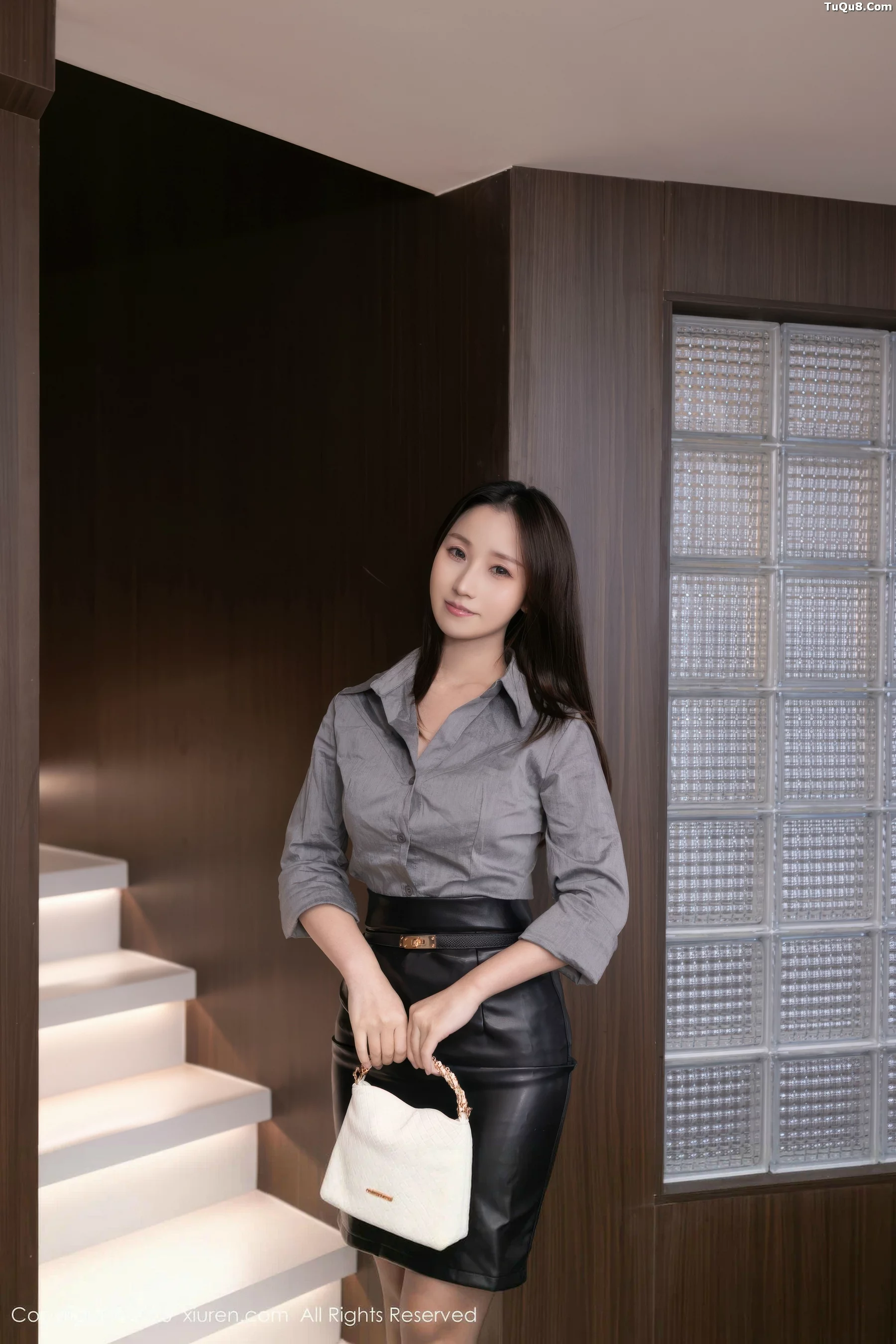 [XiuRen秀人网]第10978期杏子写真 [83P]-001