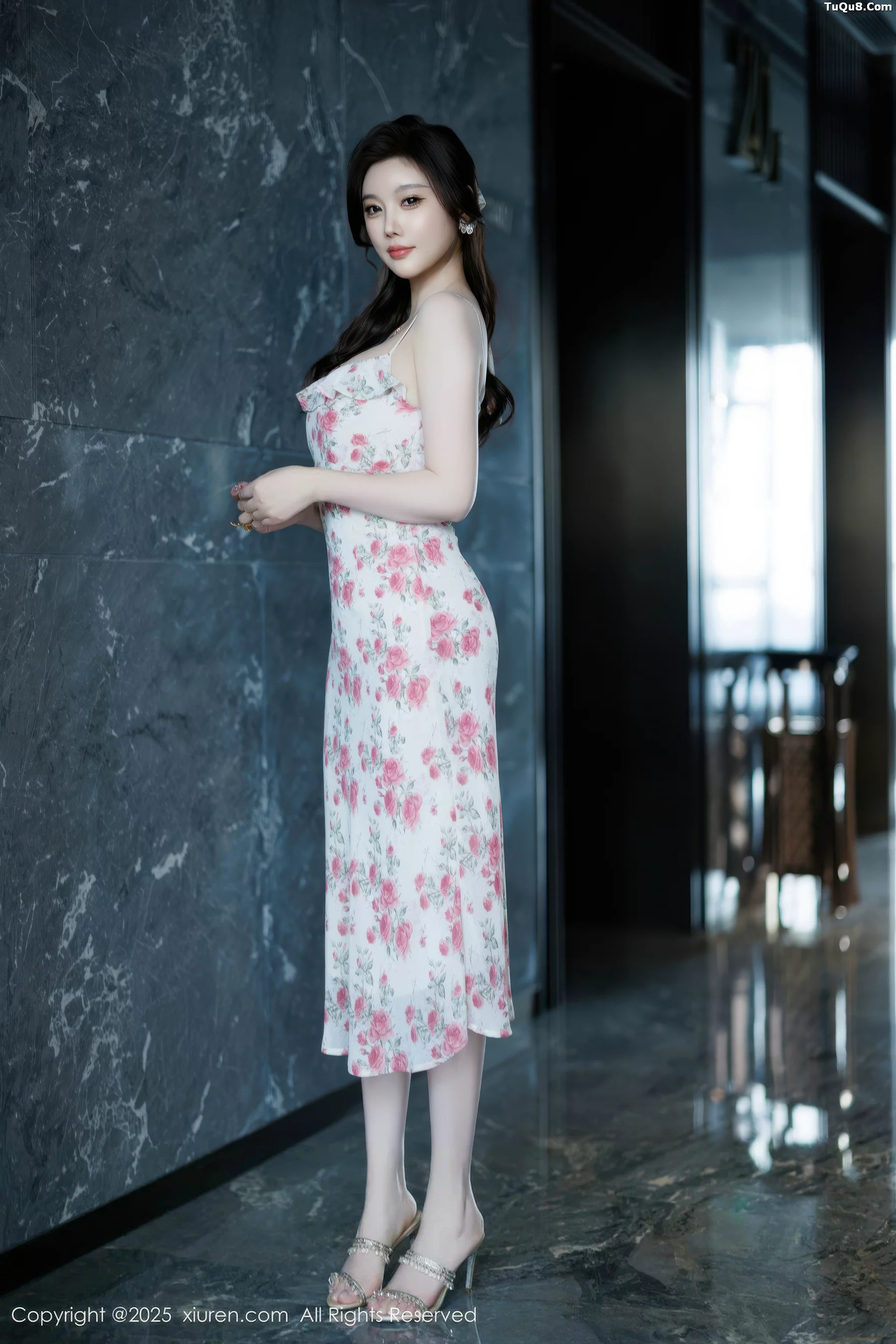 [XiuRen秀人网]第10977期CHENCHEN写真 [92P]-001