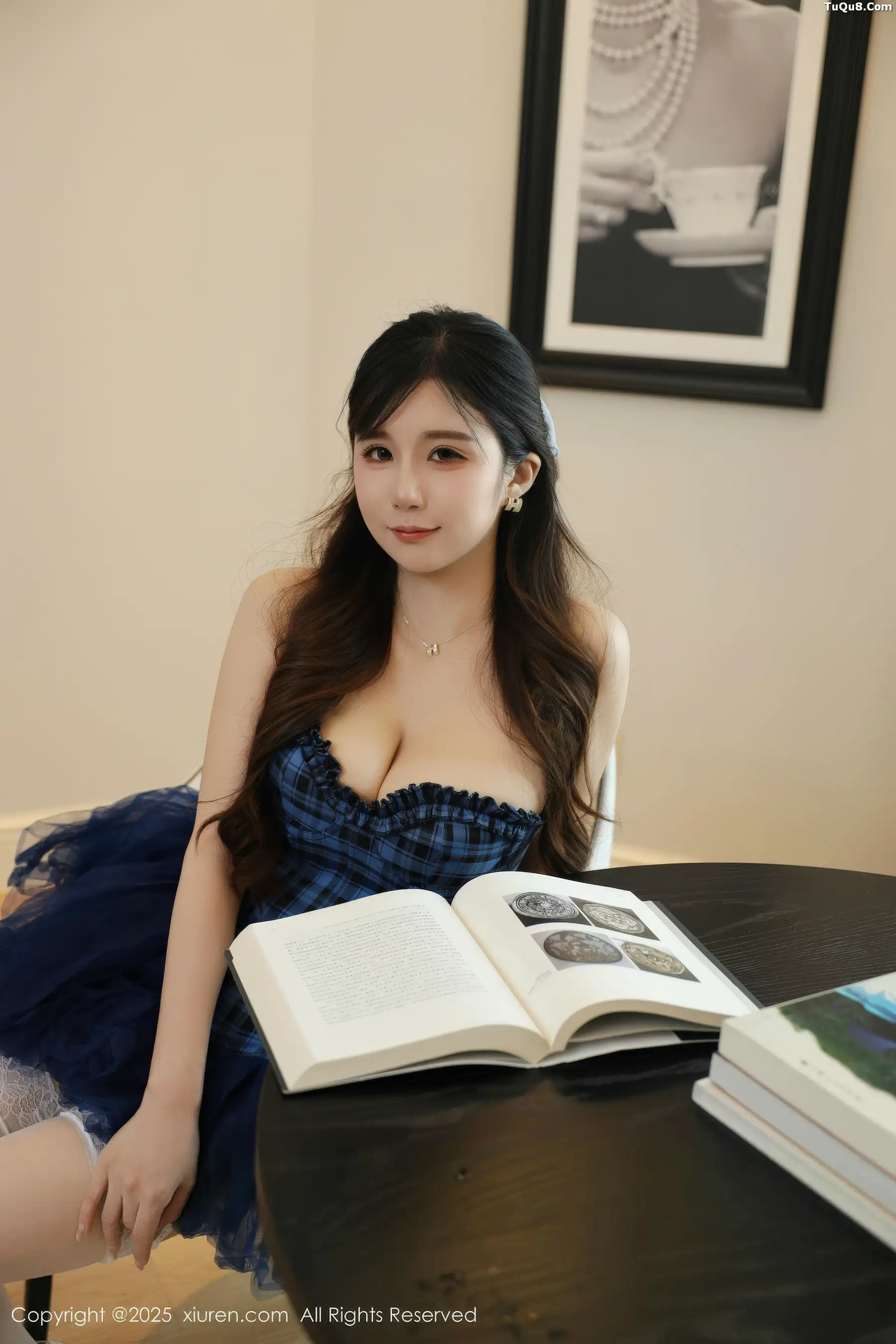 [XiuRen秀人网]第10990期小肉肉咪写真 [68P]-010