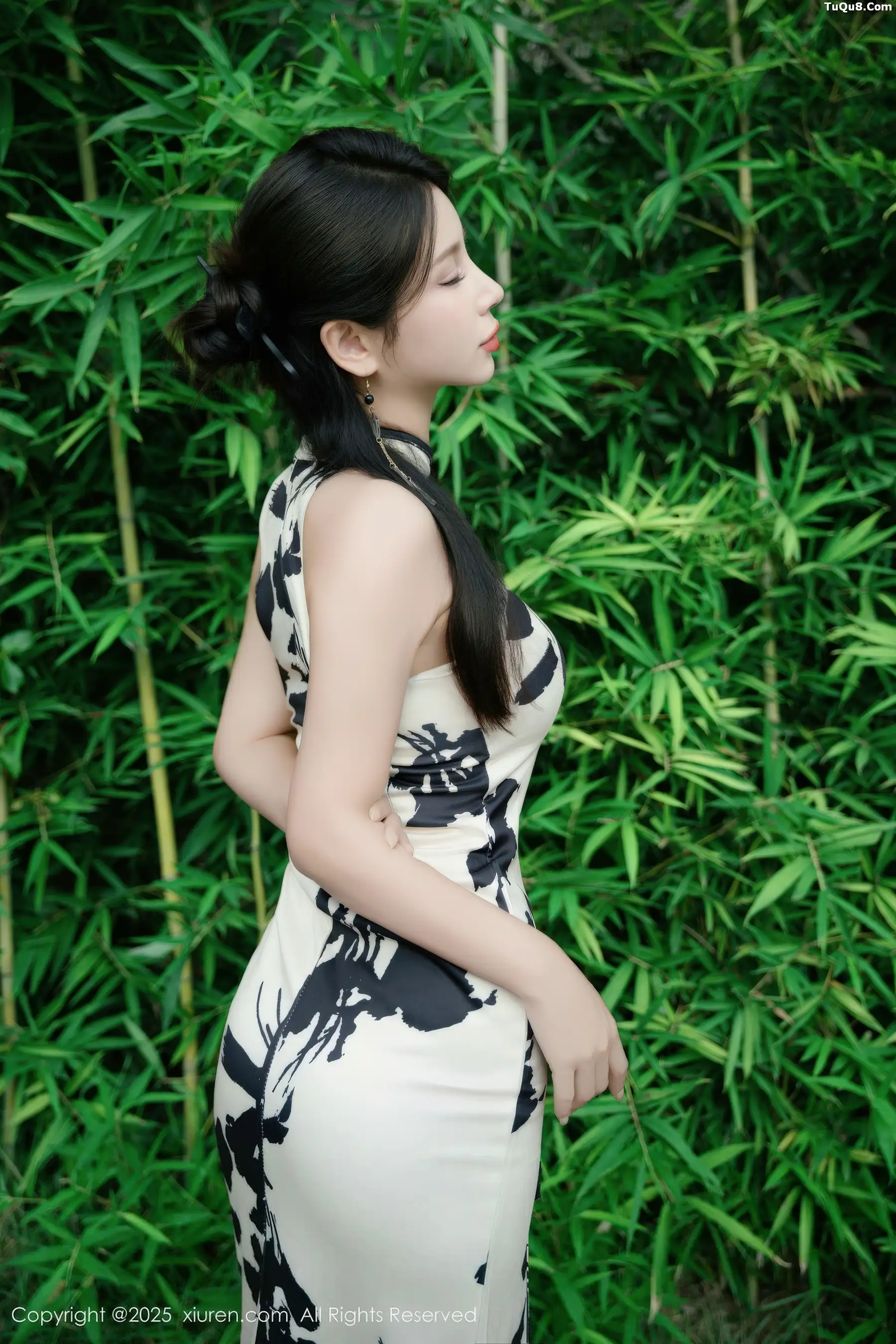 [XiuRen秀人网]第10989期小蛮妖写真 [70P]-002